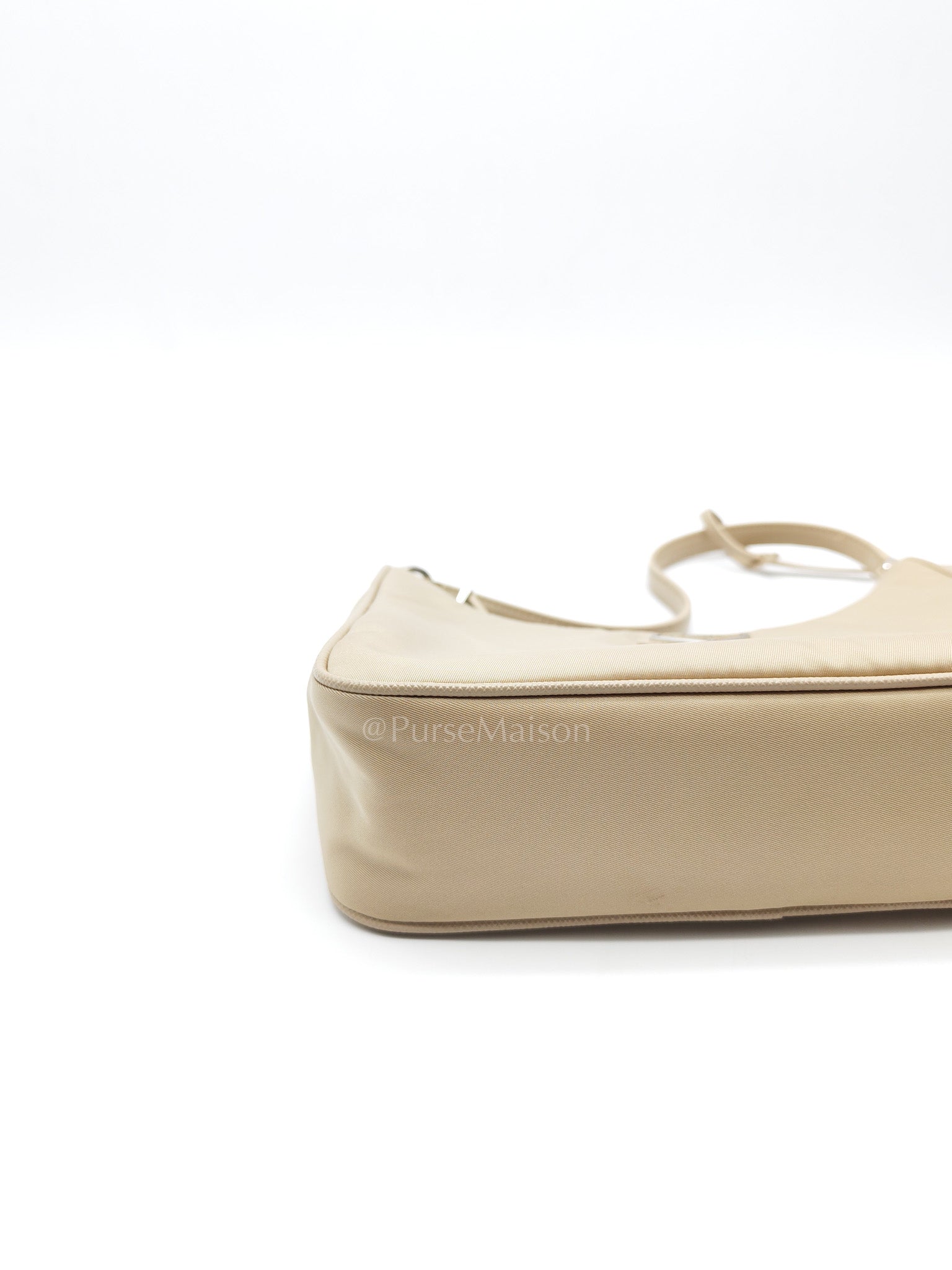 2005 Re-Edition in Deserto Tessuto Saffiano Shoulder Bag