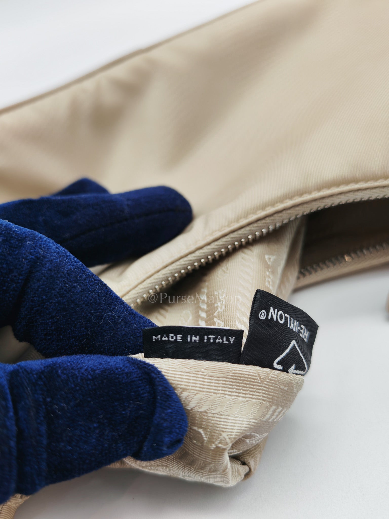 2005 Re-Edition in Deserto Tessuto Saffiano Shoulder Bag