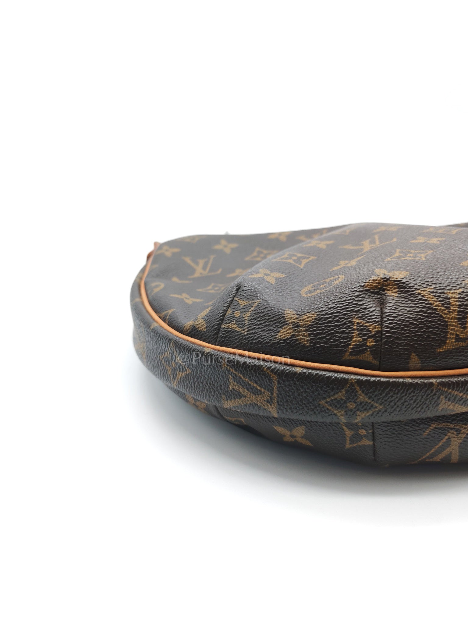 Croissant MM Handbag in Monogram Canvas (Datecode: TH0043)