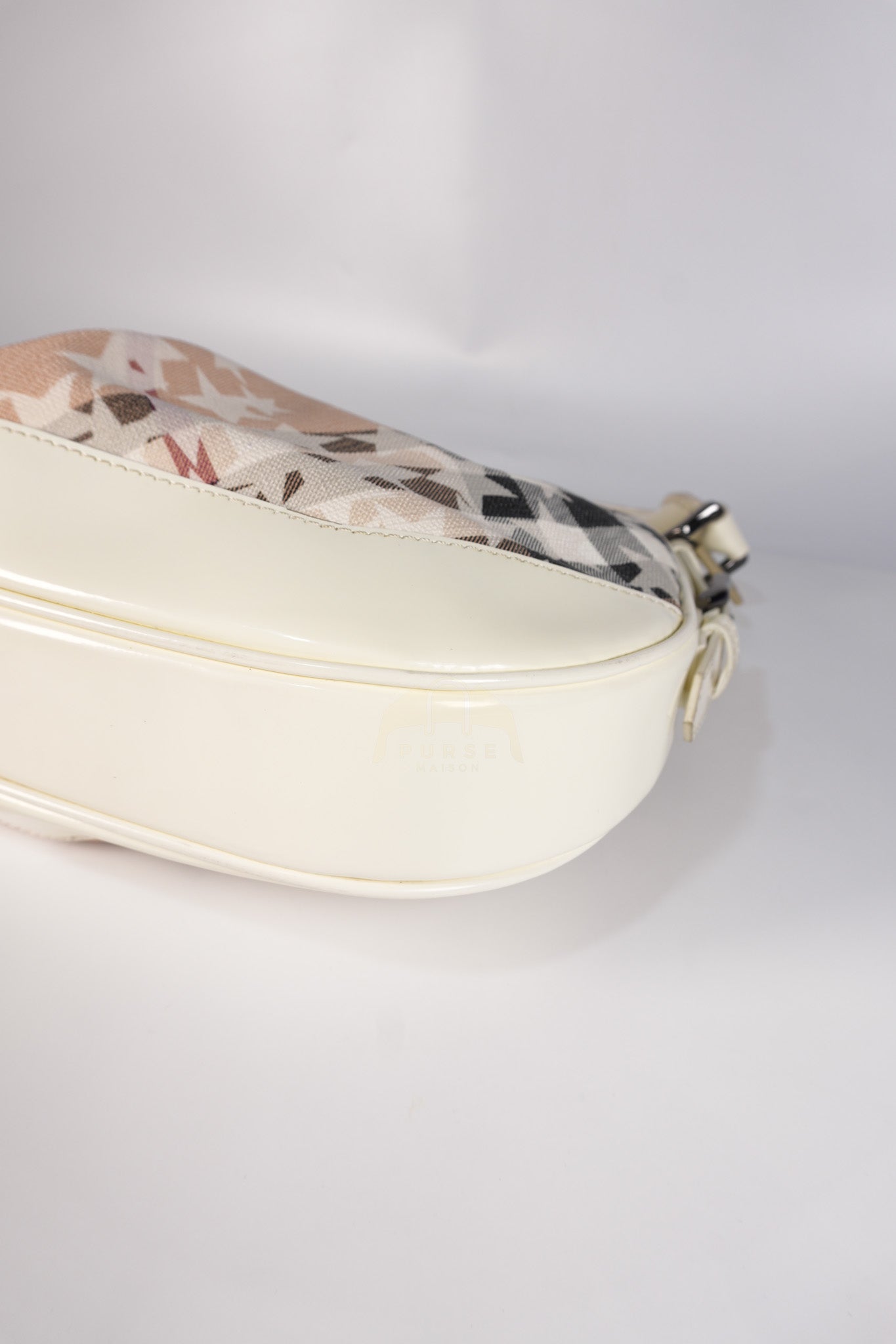 Nova Stars Printed Coated in White Patent Leather Shoulder Bag | Purse Maison Luxury Bags Shop