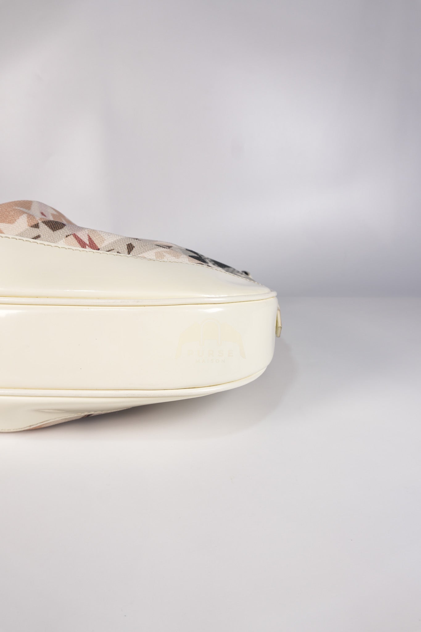 Nova Stars Printed Coated in White Patent Leather Shoulder Bag | Purse Maison Luxury Bags Shop