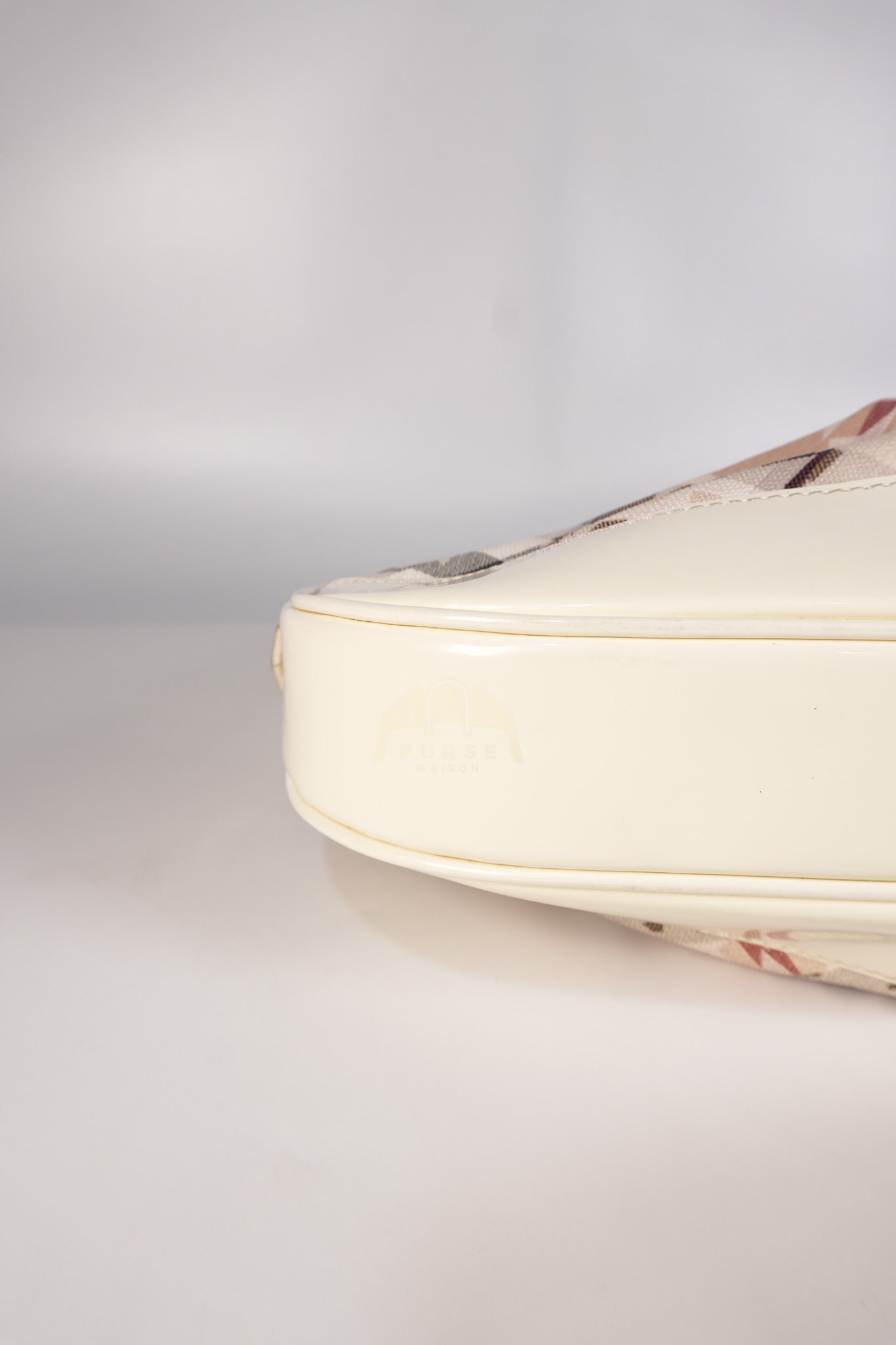 Nova Stars Printed Coated in White Patent Leather Shoulder Bag | Purse Maison Luxury Bags Shop