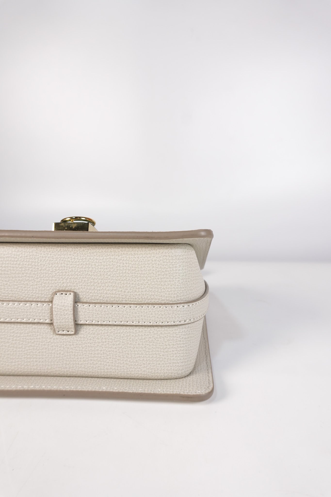 Numero Sept Mini in Craie Grane Leather | Purse Maison Luxury Bags Shop