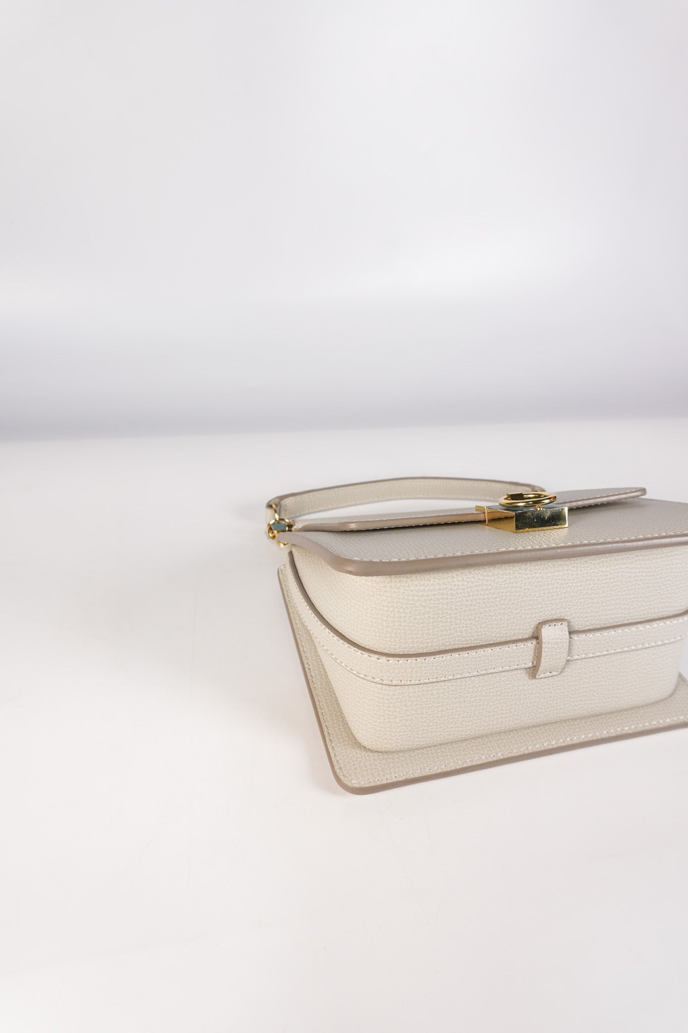 Numero Sept Mini in Craie Grane Leather | Purse Maison Luxury Bags Shop