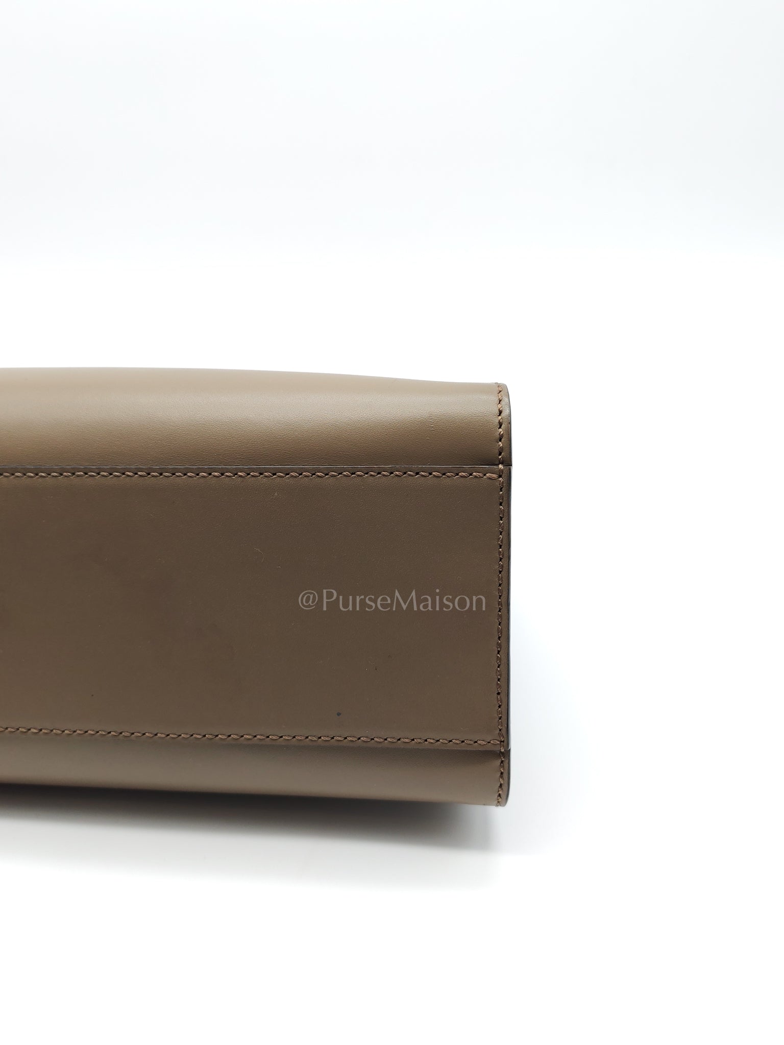 Nymphaea Small in Light Khaki Smooth Calfskin Leather Shoulder Bag | Purse Maison Luxury Bags Shop