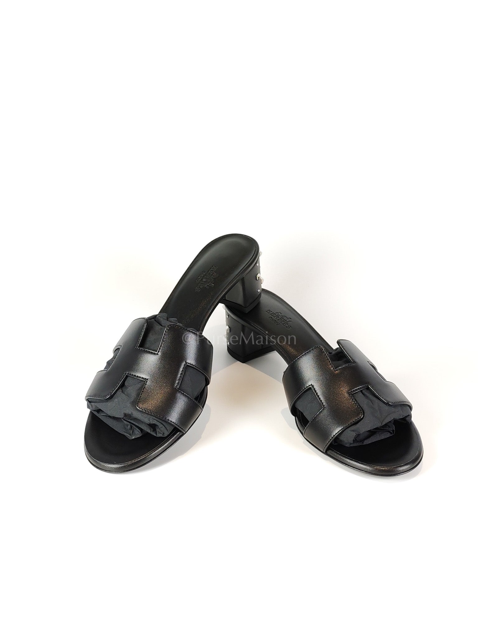 Oasis Black in Swift Leather and Studded Heels Size 37.5 EU (24.5 CM) | Purse Maison Luxury Bags Shop