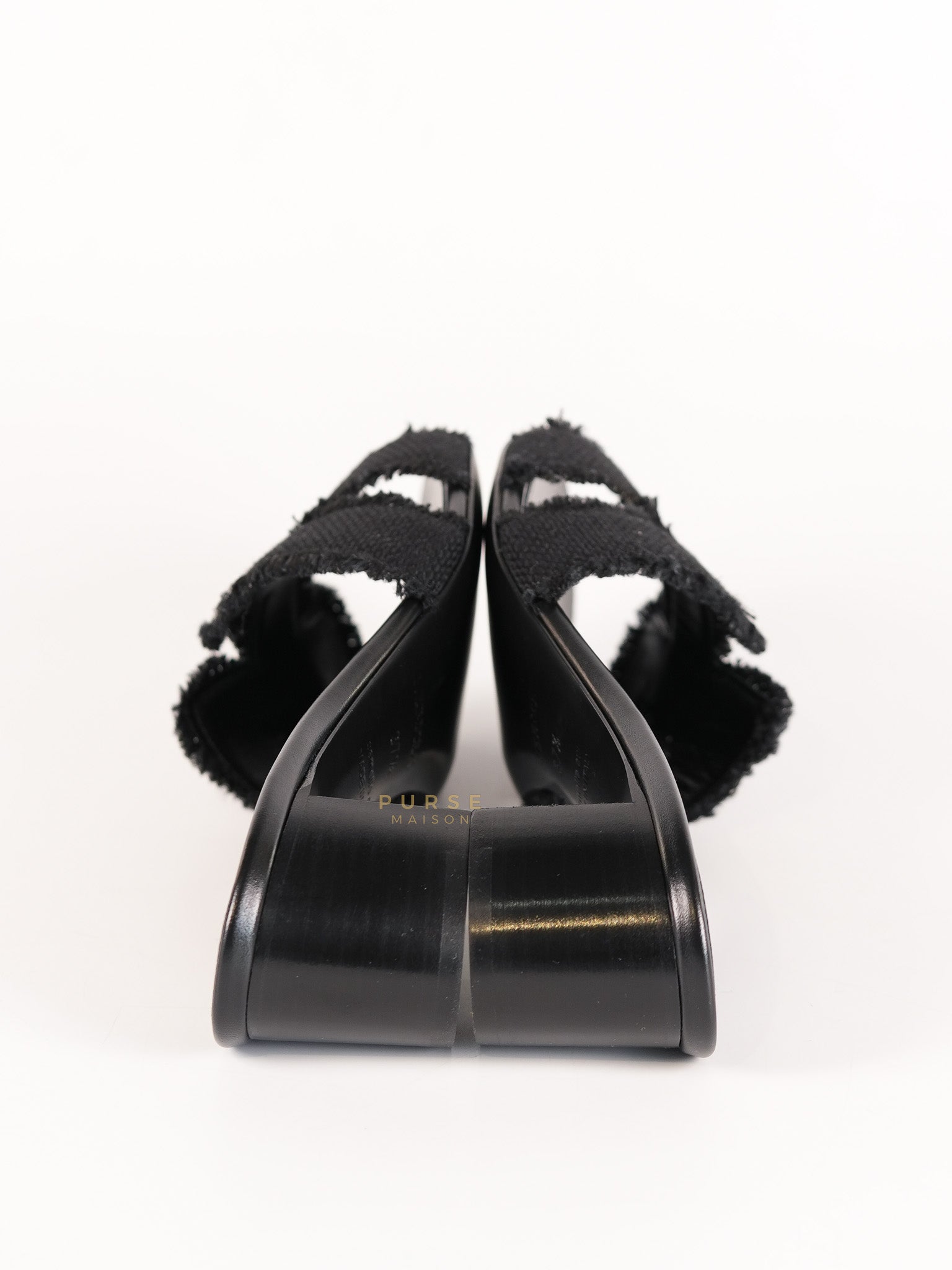 Oasis Sandals in Black Size 37.5 EU (23.5) | Purse Maison Luxury Bags Shop