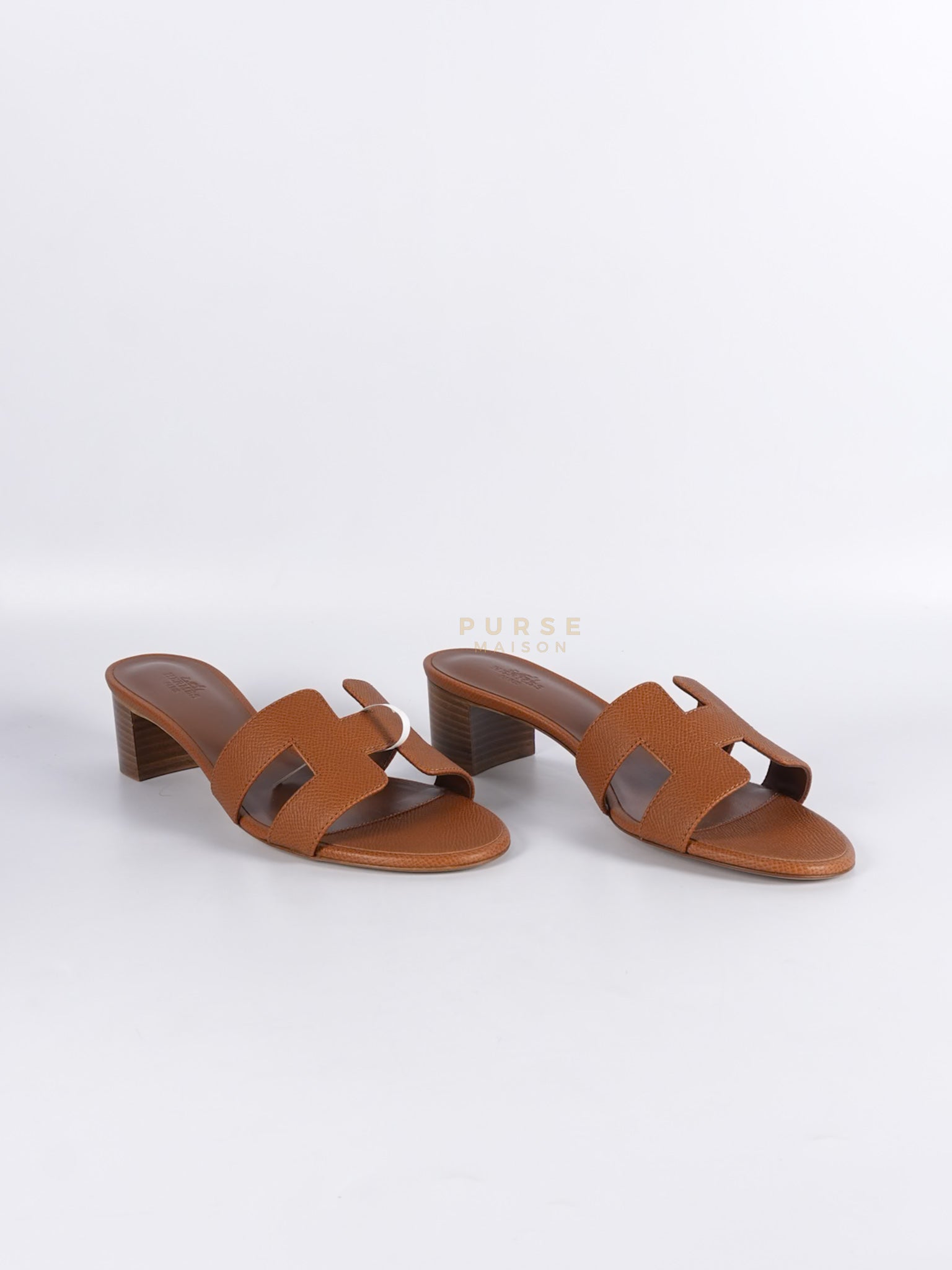 Oasis in Gold Epsom Leather Sandals Size 37.5 EU (23.5cm) | Purse Maison Luxury Bags Shop