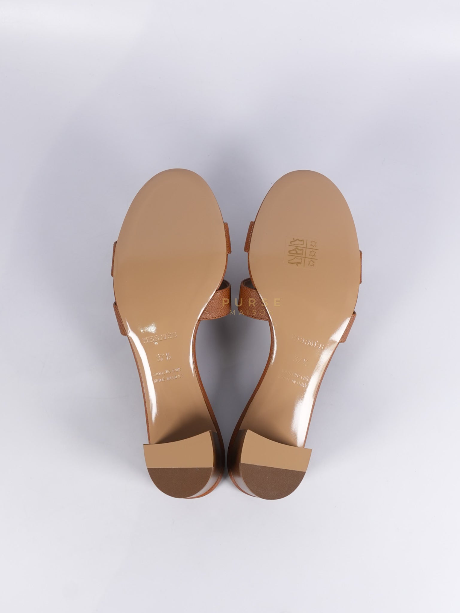 Oasis in Gold Epsom Leather Sandals Size 37.5 EU (23.5cm) | Purse Maison Luxury Bags Shop