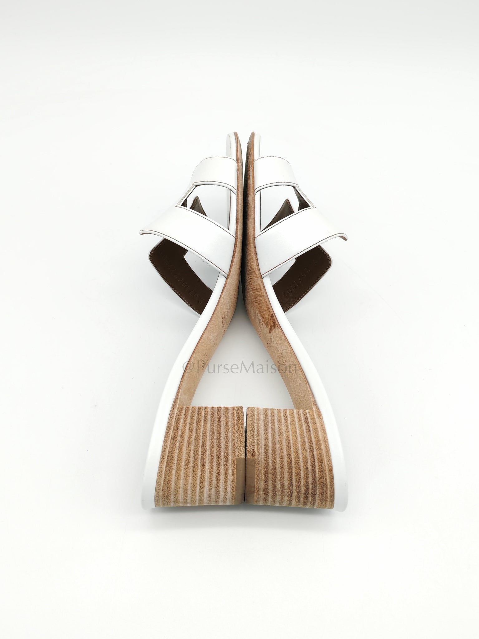 Oasis in White Swift Leather Sandals Size 37.5EU (24.5CM) | Purse Maison Luxury Bags Shop