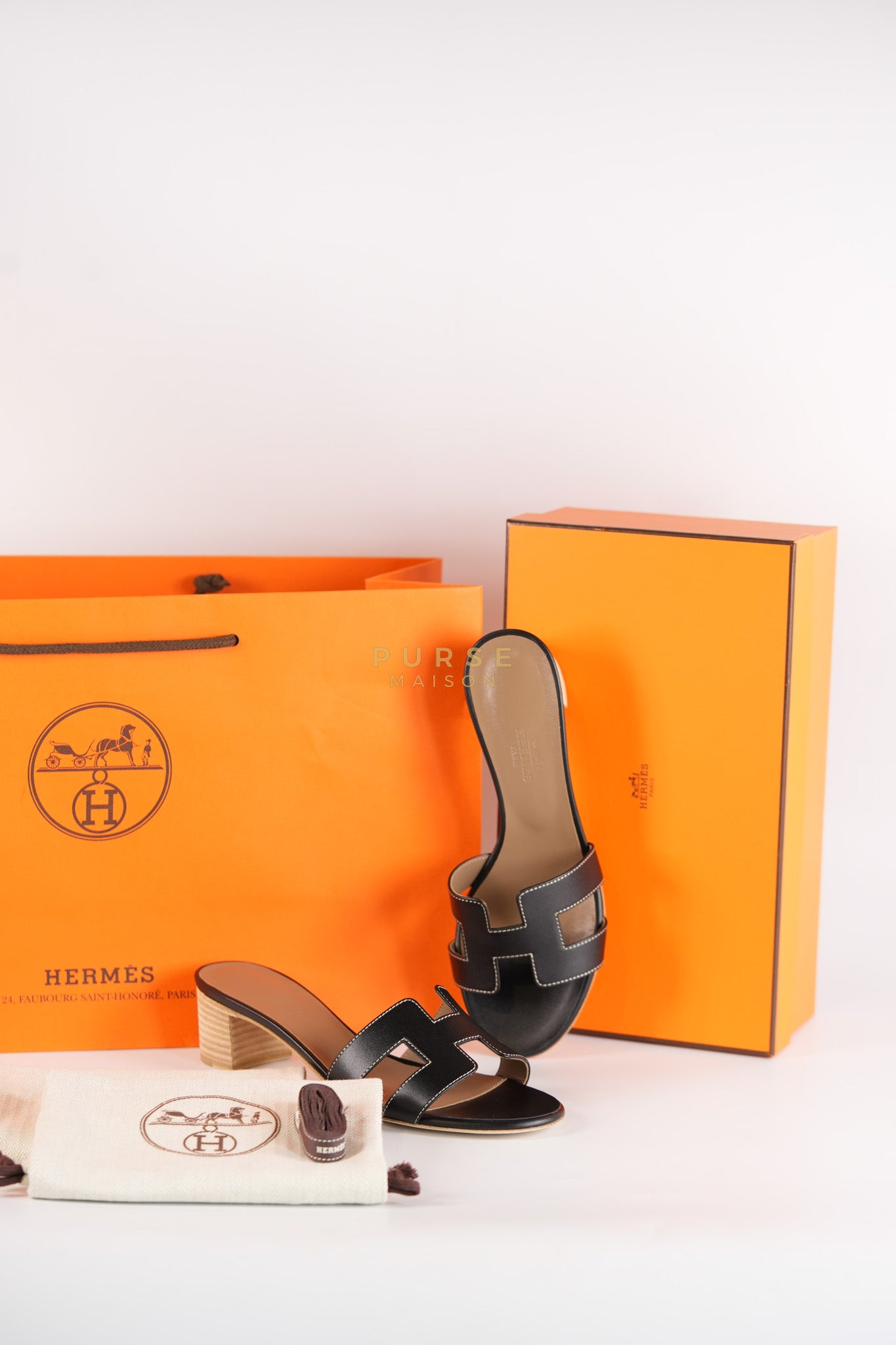 Oasis Sandals in Black Size 36.5 EU (22.5cm) | Purse Maison Luxury Bags Shop