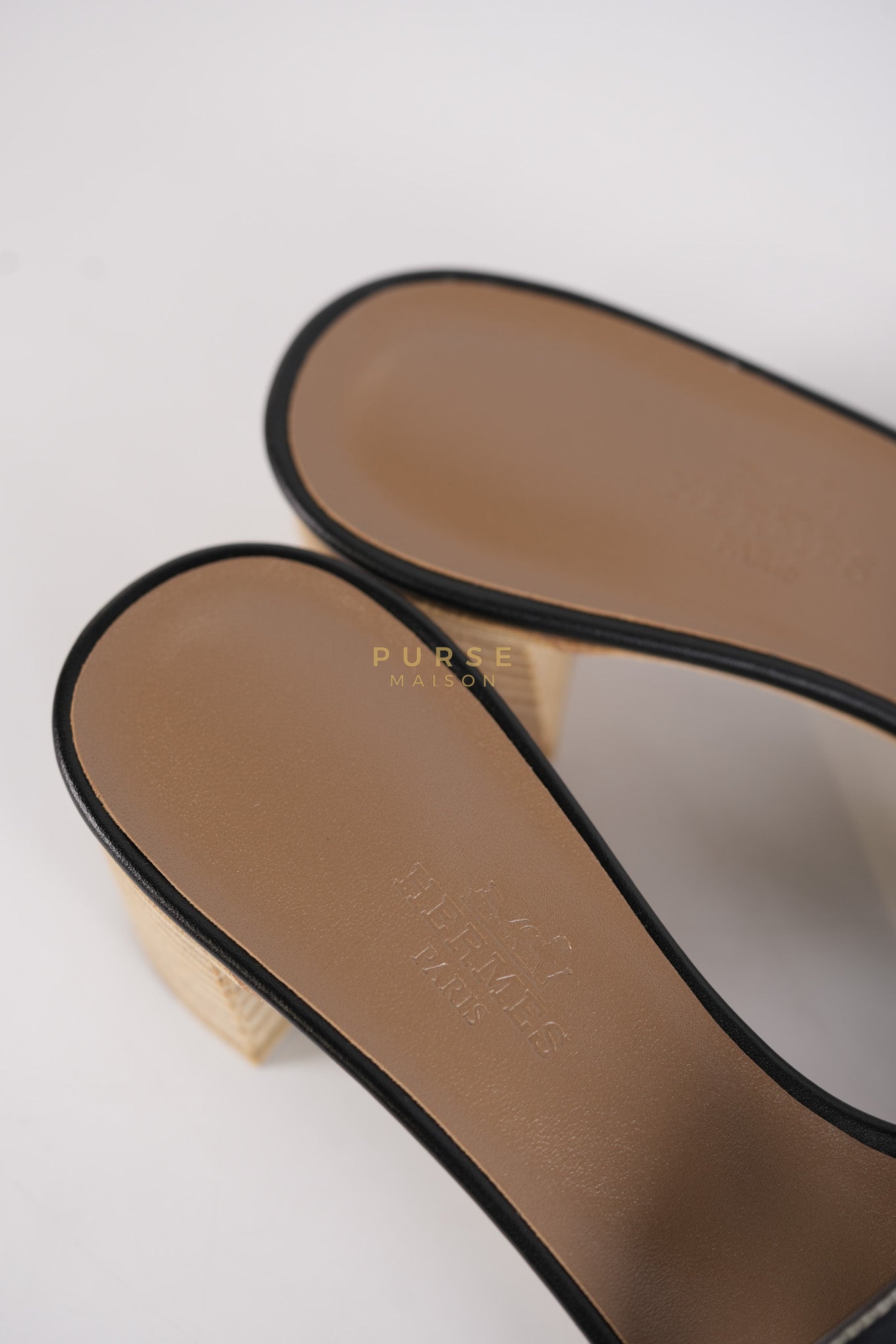 Oasis Sandals in Black Size 36.5 EU (22.5cm) | Purse Maison Luxury Bags Shop
