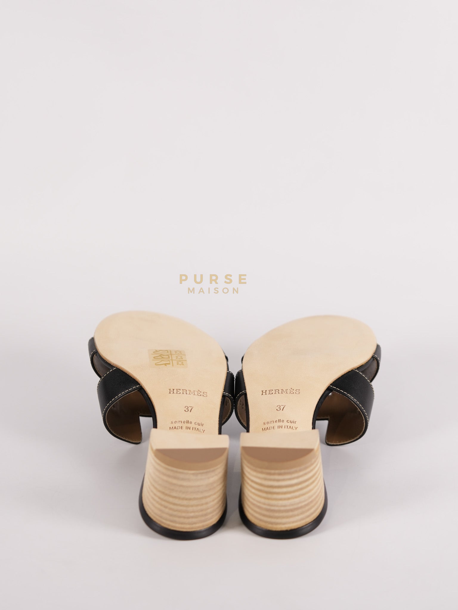 Oasis Sandals in Black Size 37 EU (23cm) | Purse Maison Luxury Bags Shop