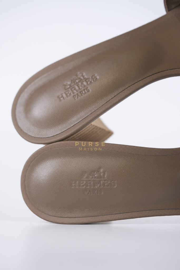 Oasis Sandals in Etoupe Leather Size 38(24.5cm) | Purse Maison Luxury Bags Shop