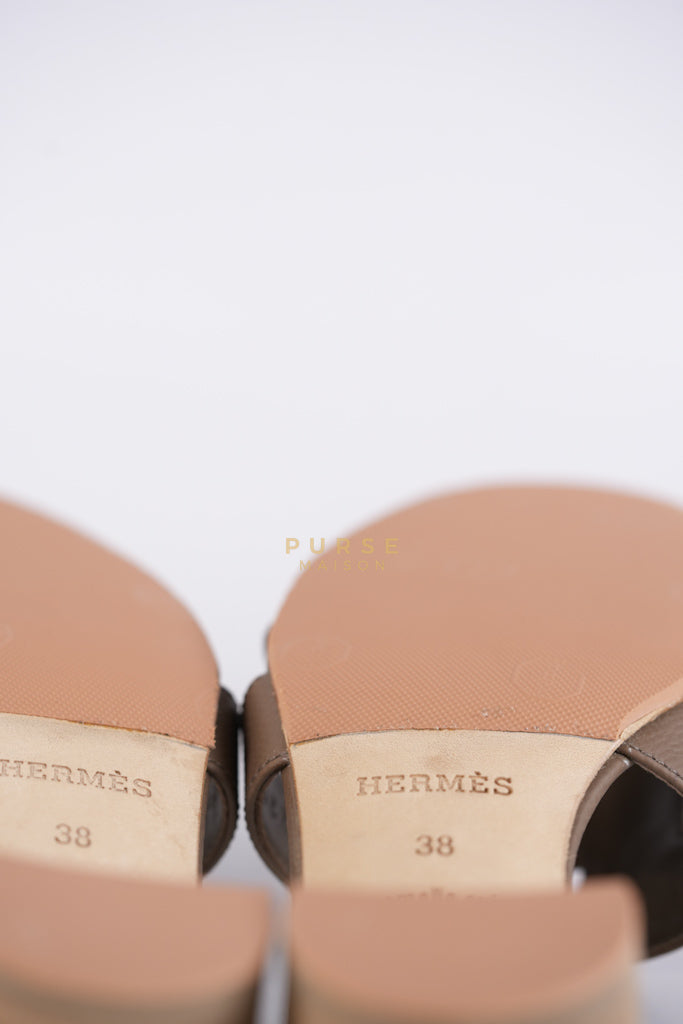 Oasis Sandals in Etoupe Leather Size 38(24.5cm) | Purse Maison Luxury Bags Shop