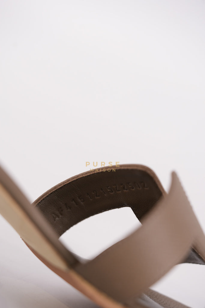 Oasis Sandals in Etoupe Leather Size 38(24.5cm) | Purse Maison Luxury Bags Shop