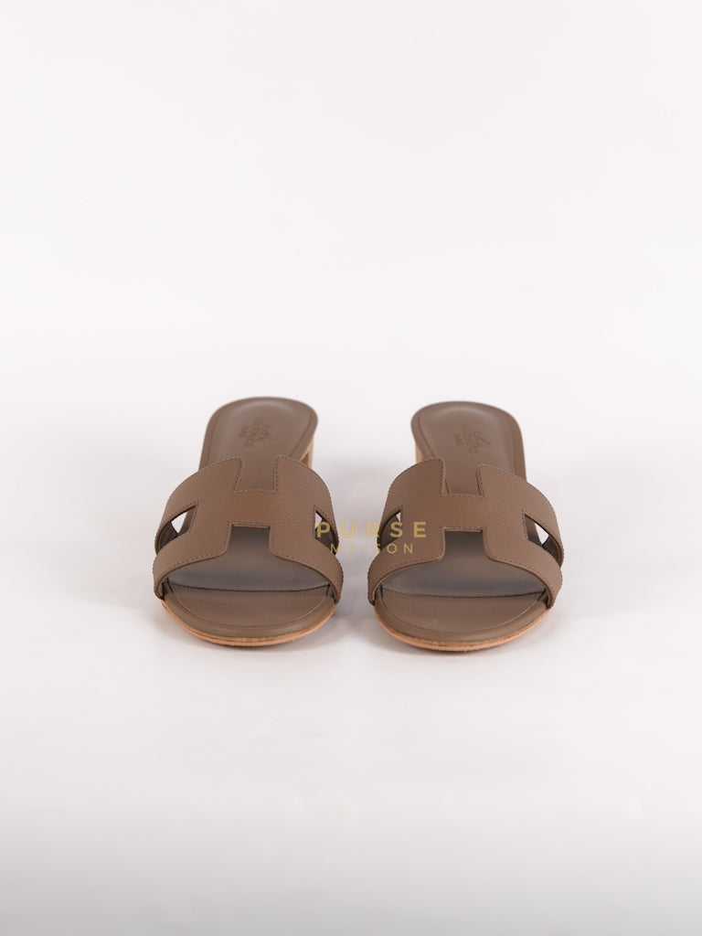 Oasis Sandals in Etoupe Leather Size 38(24.5cm) | Purse Maison Luxury Bags Shop