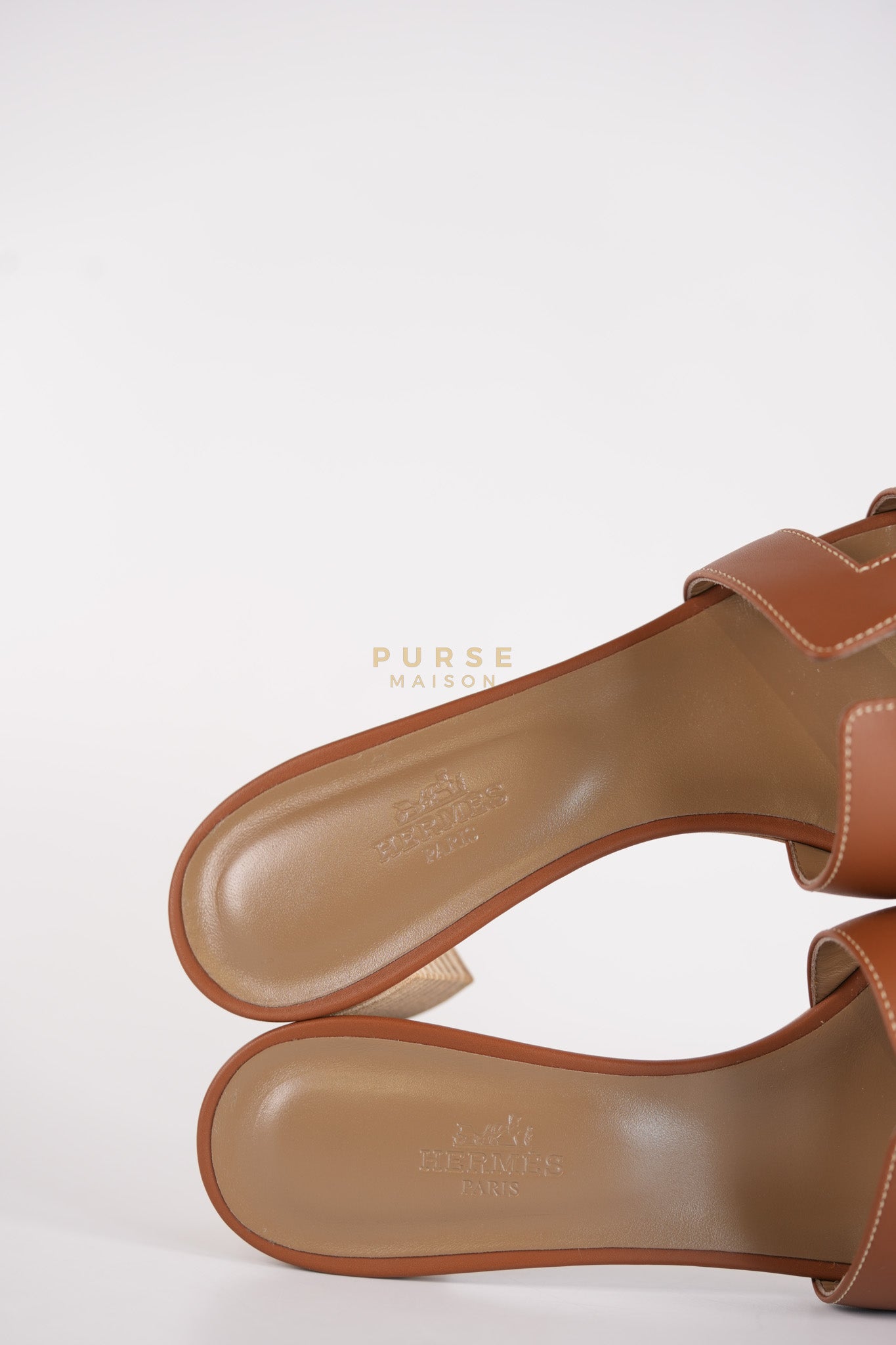 Oasis Sandals in Gold Size 37 EU (23cm) | Purse Maison Luxury Bags Shop