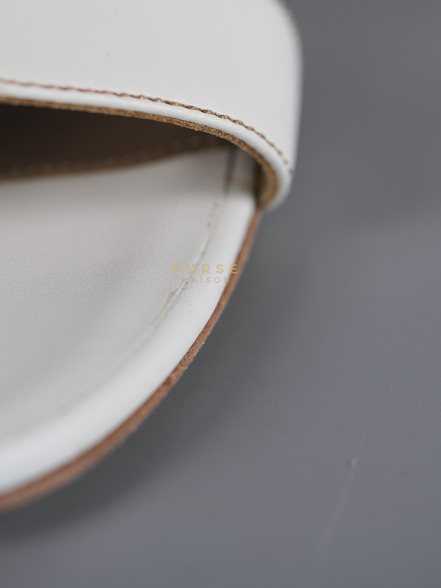 Oasis Sandals in White Size 38.5 EU (24cm) | Purse Maison Luxury Bags Shop