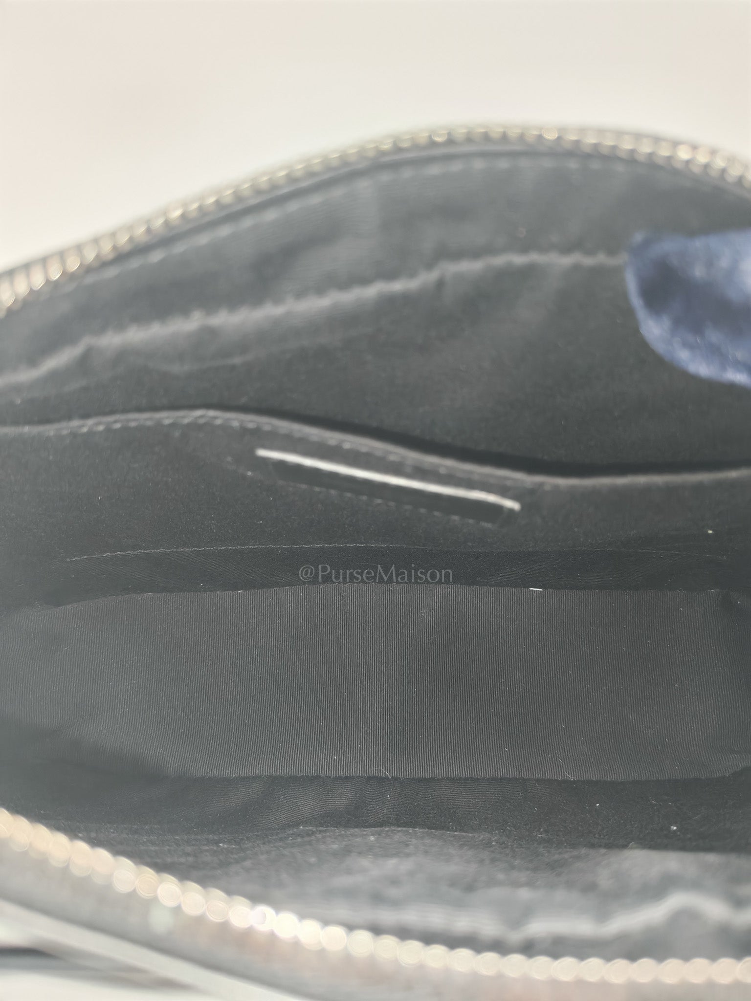 Saint Laurent Lou Camera bag in Black