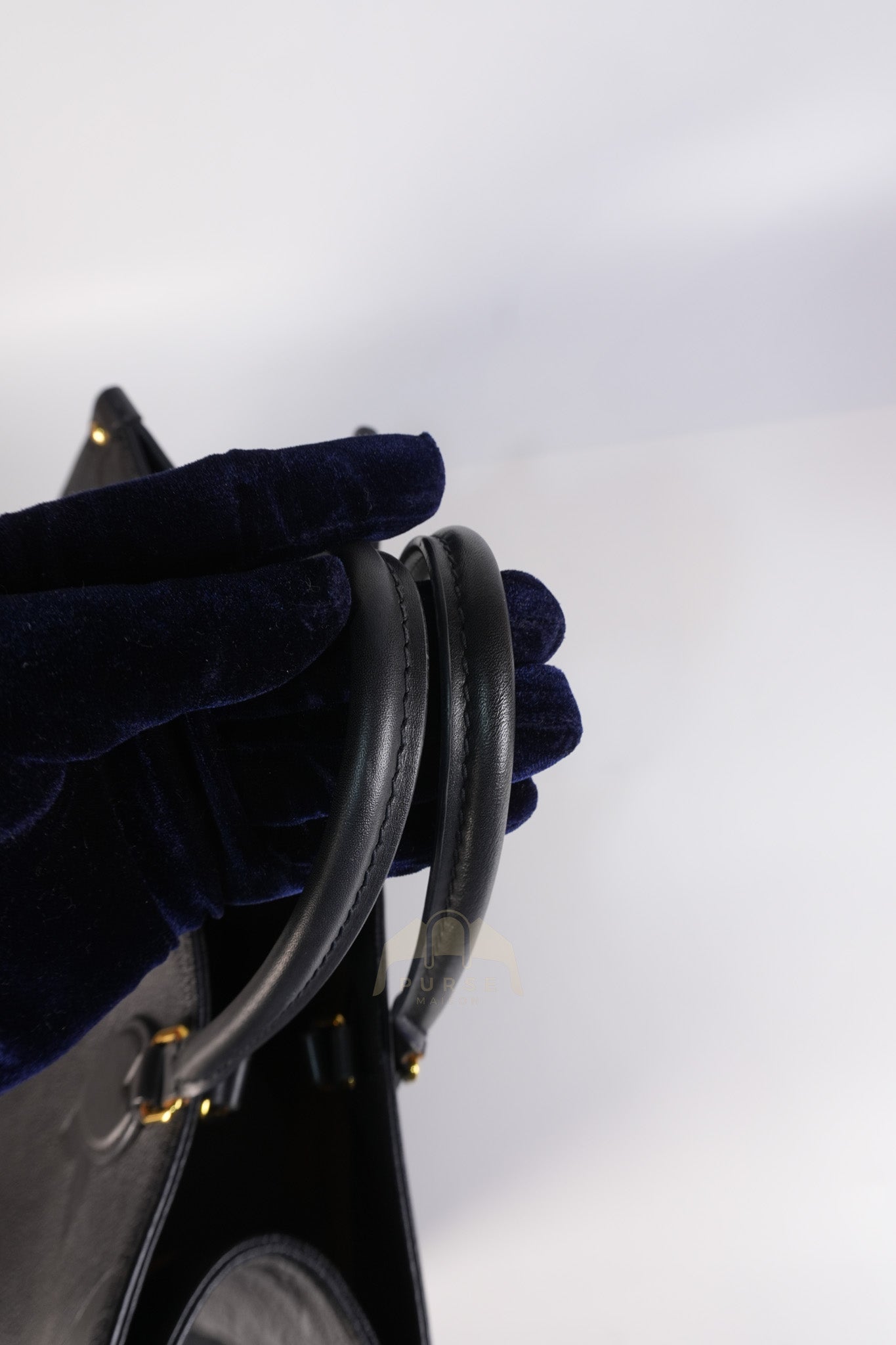 On The Go MM in Black Empreinte Leather & Gold Hardware Microchip | Purse Maison Luxury Bags Shop