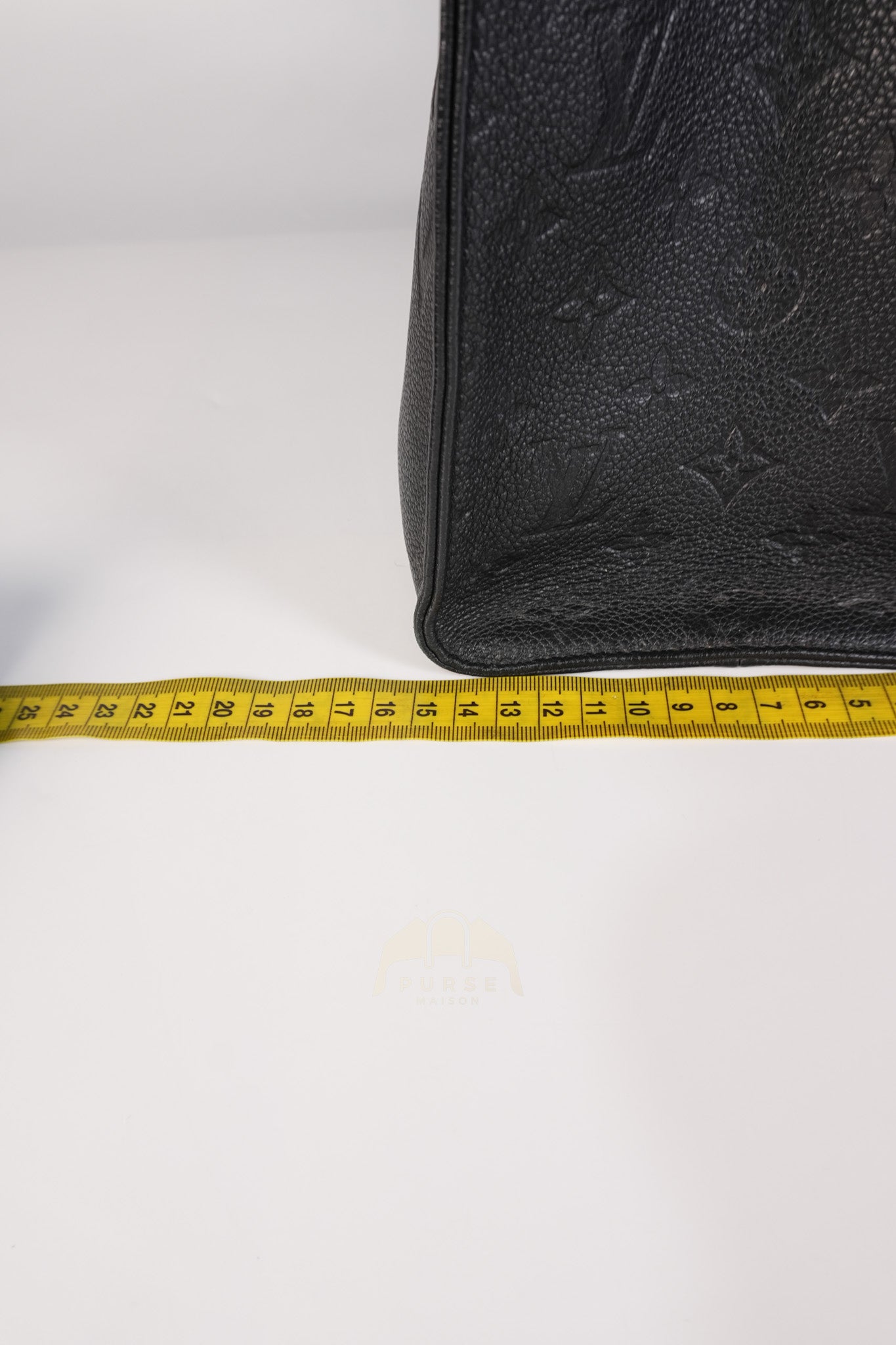 On The Go MM in Black Empreinte Leather & Gold Hardware Microchip | Purse Maison Luxury Bags Shop