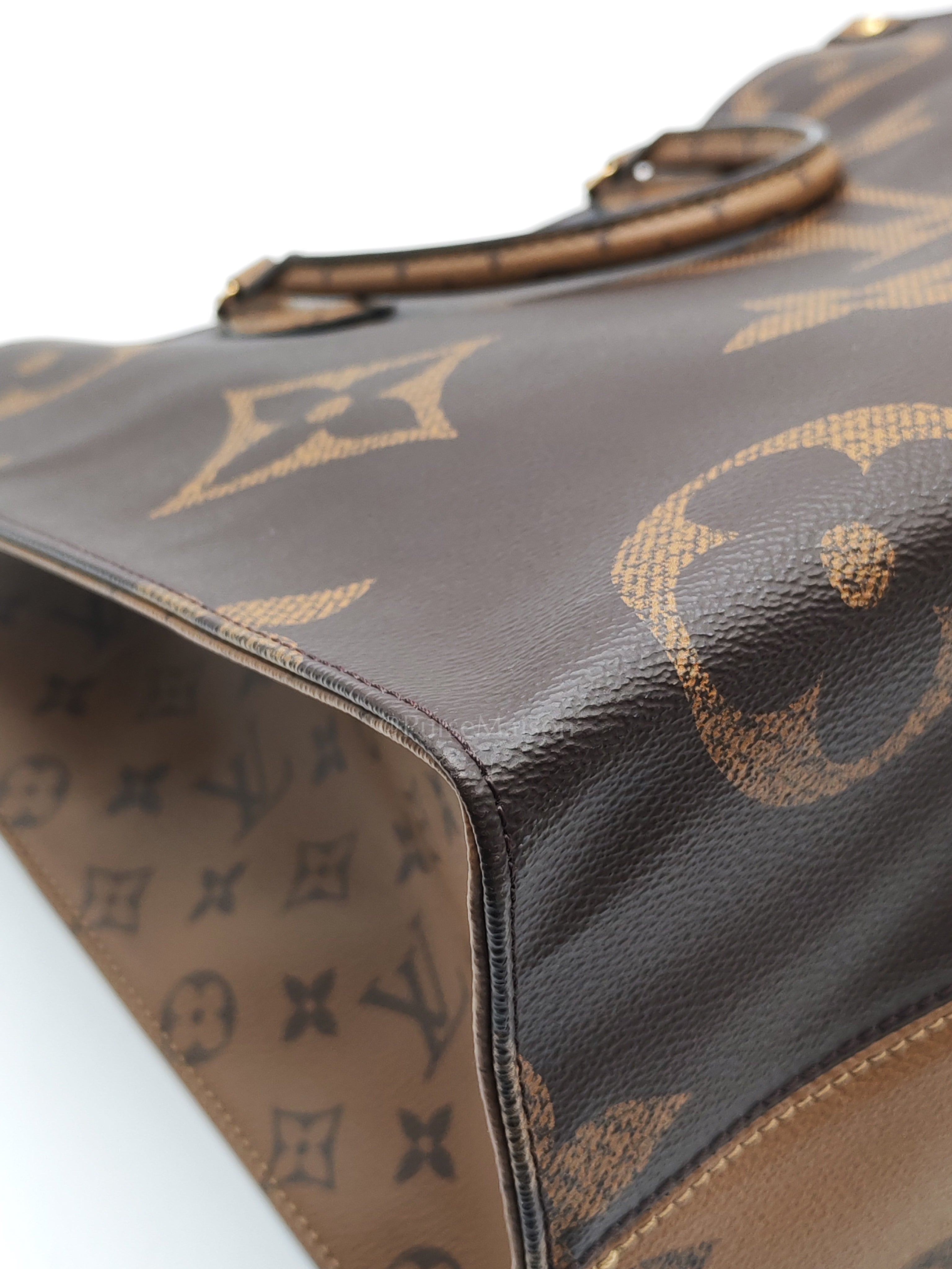 OnTheGo (OTG) GM in Reserve Monogram Canvas & Gold Hardware (DateCode: NZ4169) | Purse Maison Luxury Bags Shop