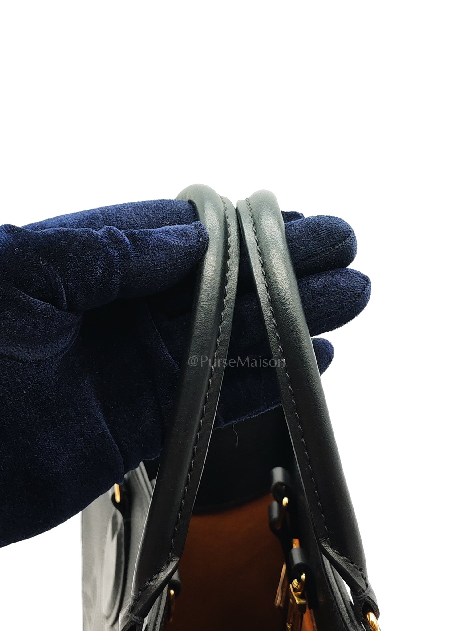 OnTheGo (OTG) MM in Black Empreinte Leather Tote Bag (Microchip) | Purse Maison Luxury Bags Shop