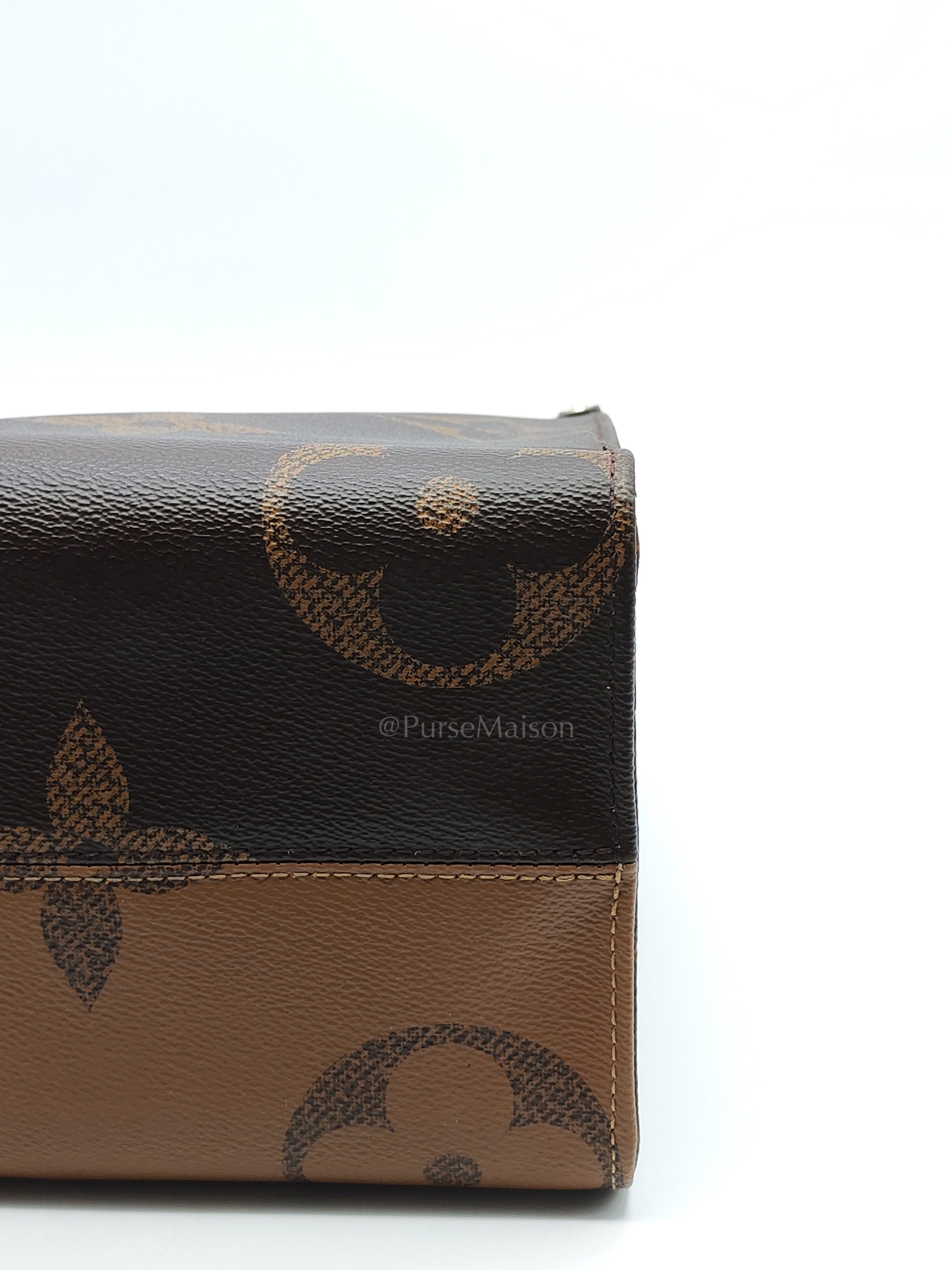 OnTheGo (OTG) MM in Reverse Monogram Canvas and Gold Hardware Microchip | Purse Maison Luxury Bags Shop