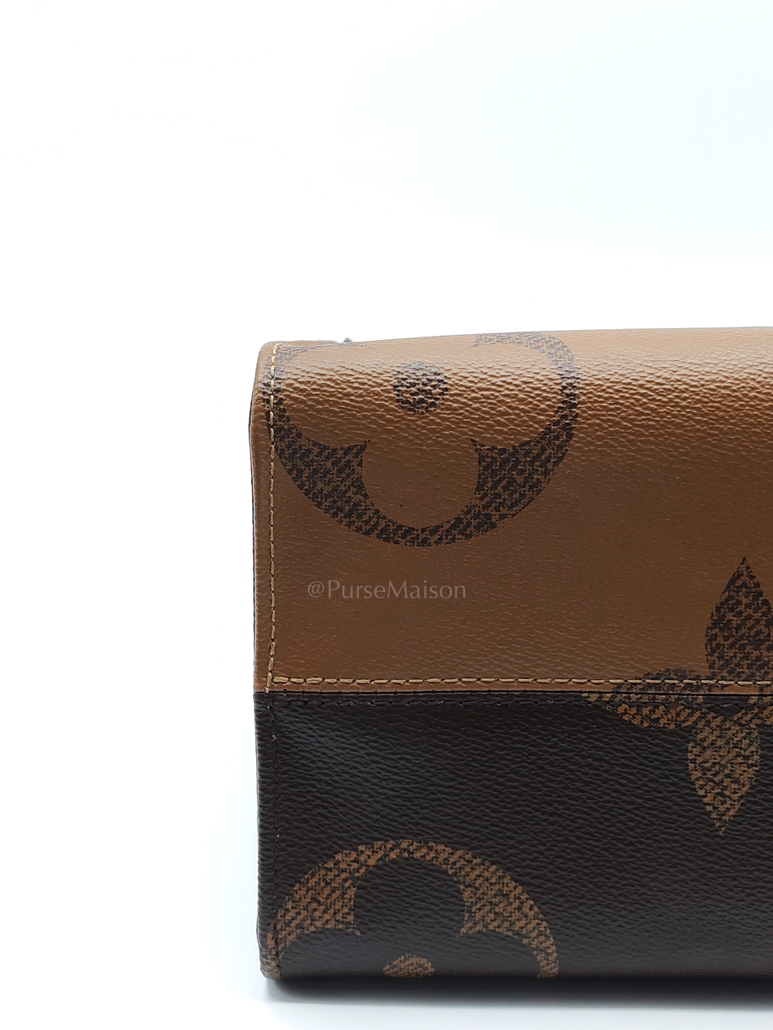 OnTheGo (OTG) MM in Reverse Monogram Canvas and Gold Hardware Microchip | Purse Maison Luxury Bags Shop