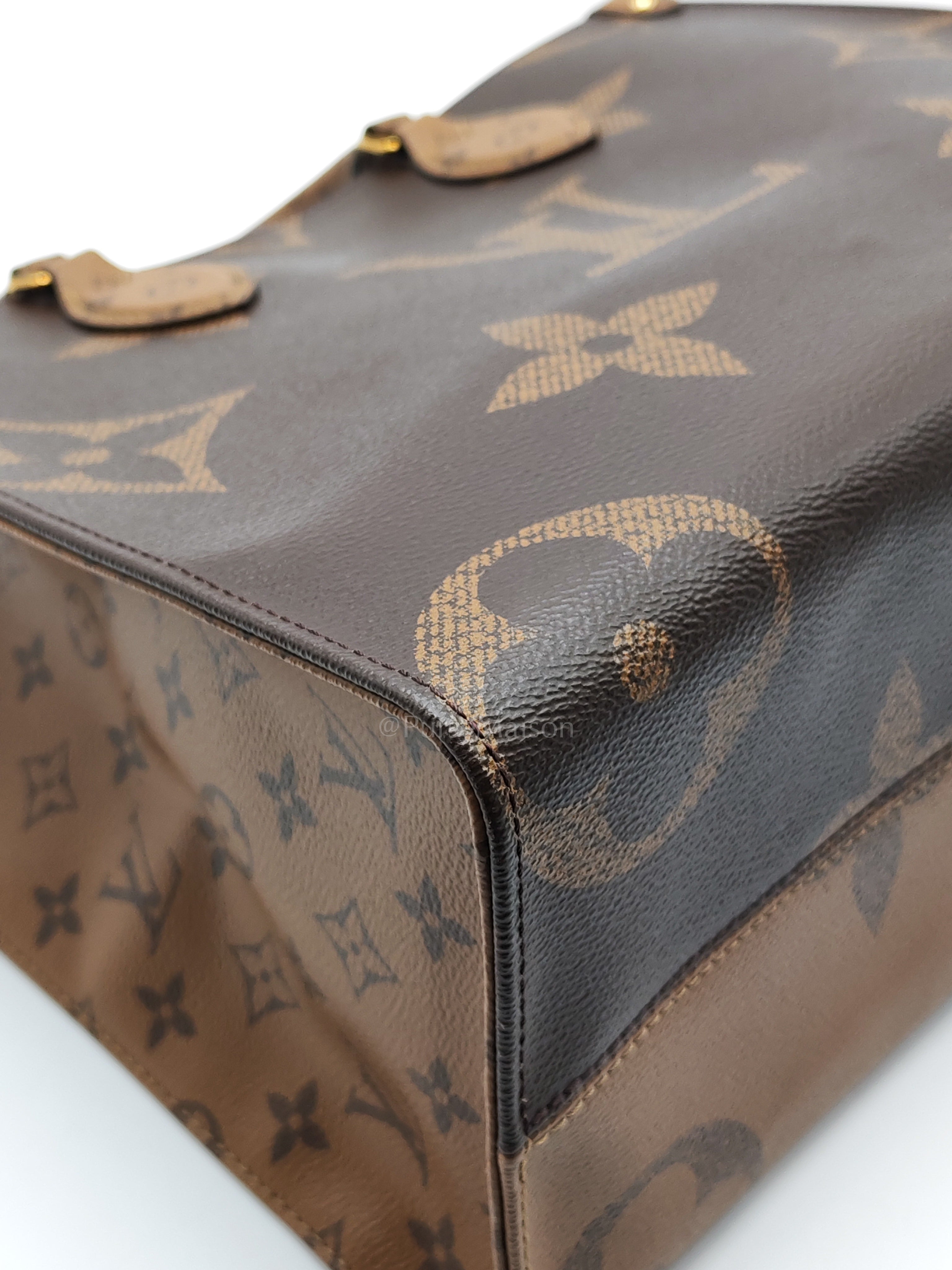 OnTheGo (OTG) MM in Reverse Monogram Canvas and Gold Hardware Microchip | Purse Maison Luxury Bags Shop