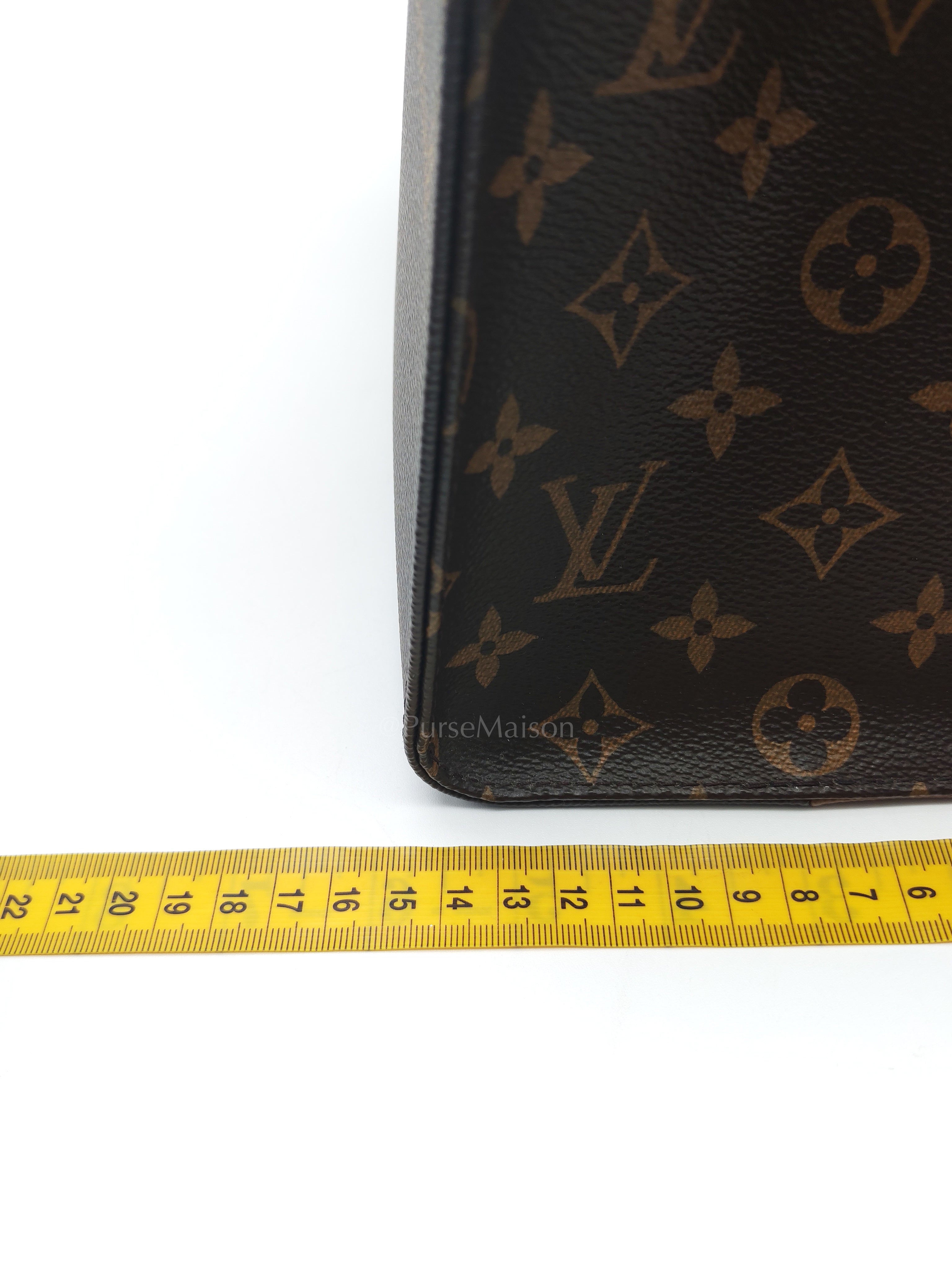 OnTheGo (OTG) MM in Reverse Monogram Canvas & Gold Hardware Microchip | Purse Maison Luxury Bags Shop