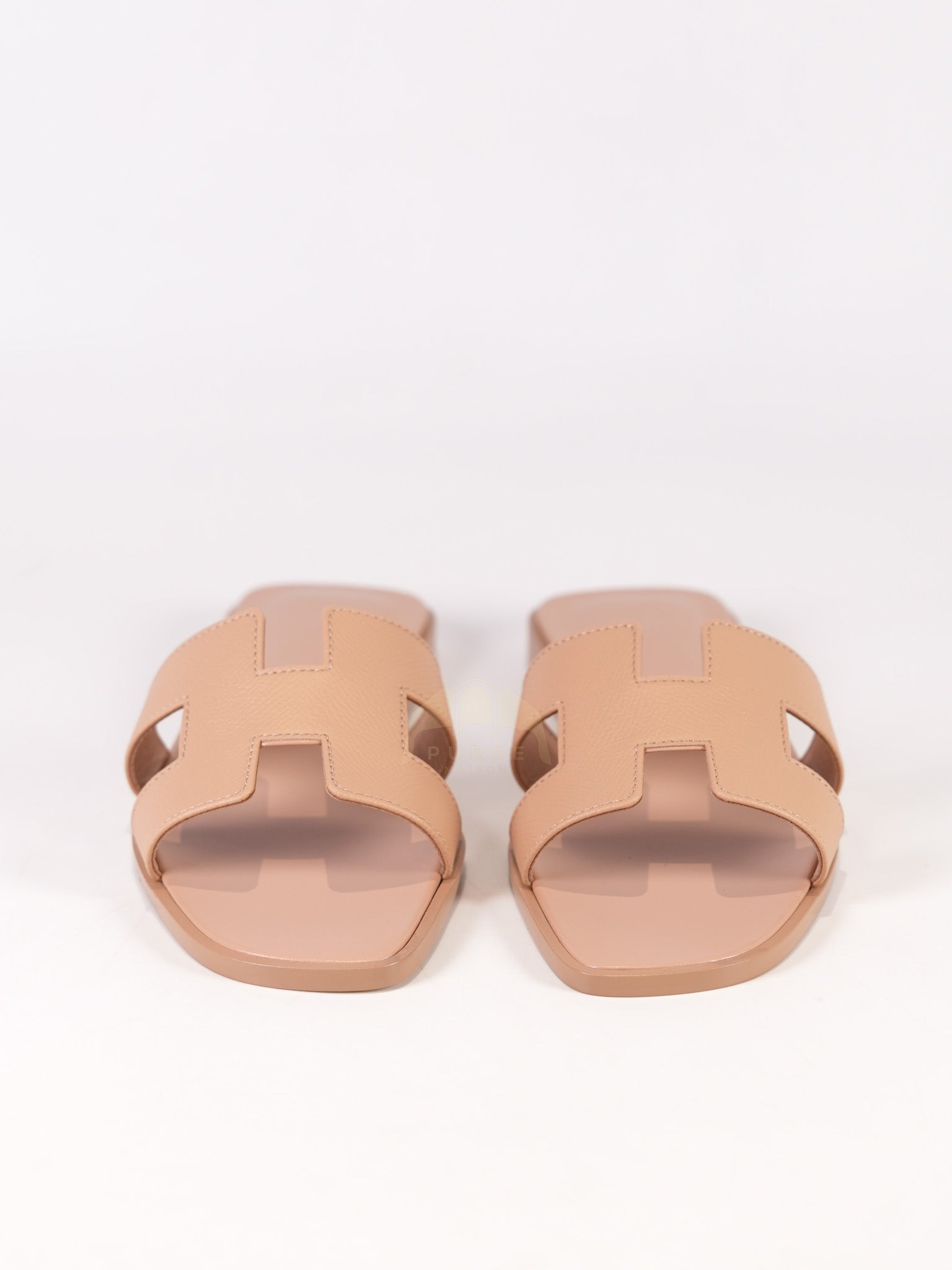 Oran in Beige Perlino Epsom Leather Size 37 | Purse Maison Luxury Bags Shop