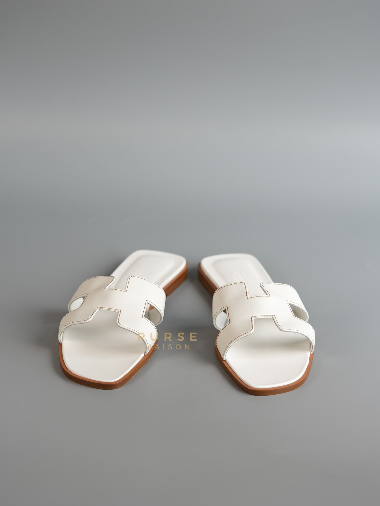 Hermes Oran in Blanc Sandals Size 38.5 EU (25 cm) | Purse Maison Luxury Bags Shop