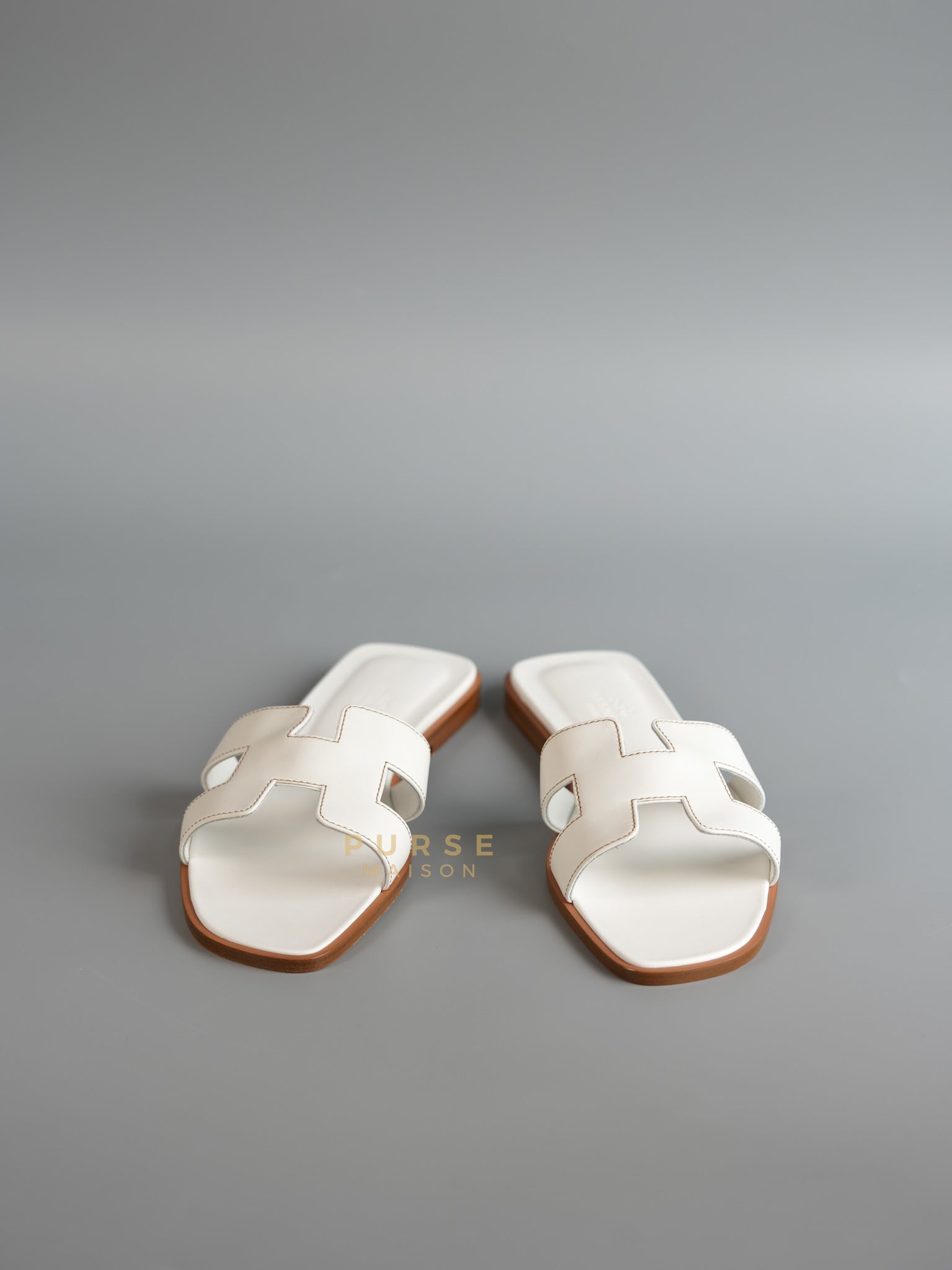 Hermes Oran in Blanc Sandals Size 38.5 EU (25 cm) | Purse Maison Luxury Bags Shop