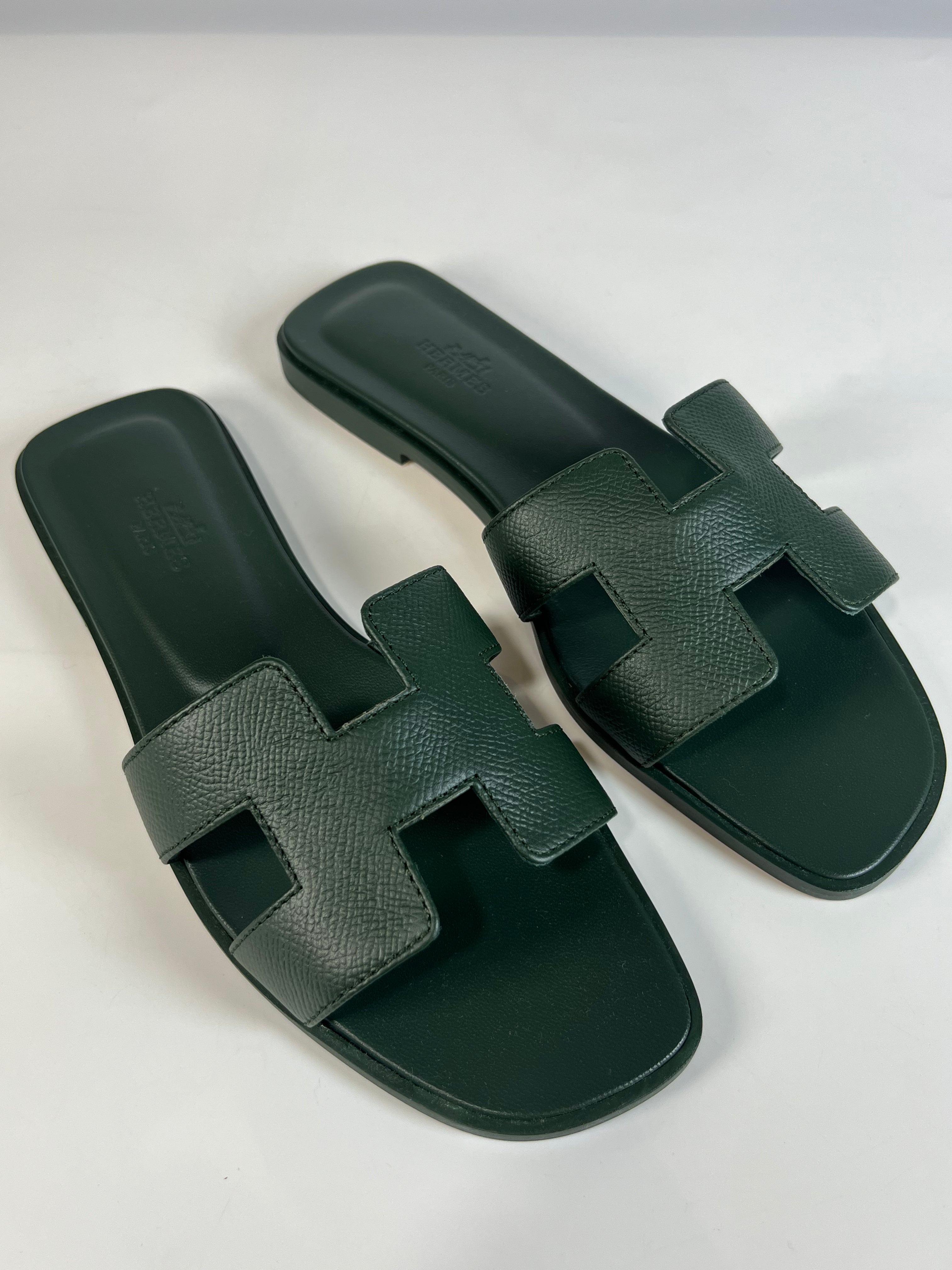 Oran in Dark Green Epsom Leather Size 38 EU(24cm) | Purse Maison Luxury Bags Shop