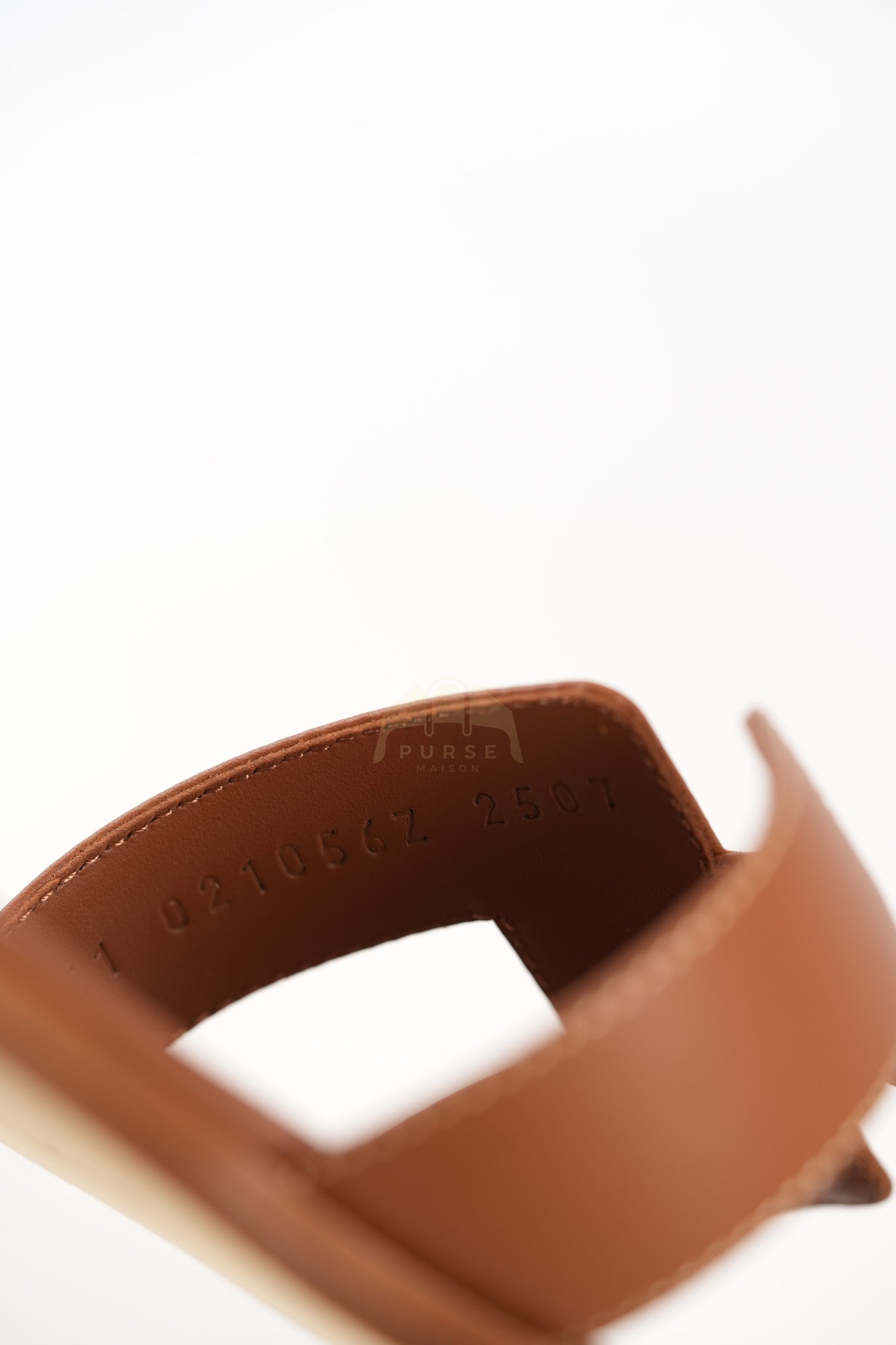 Oran in Gold Box Calfskin Leather Size 37 | Purse Maison Luxury Bags Shop