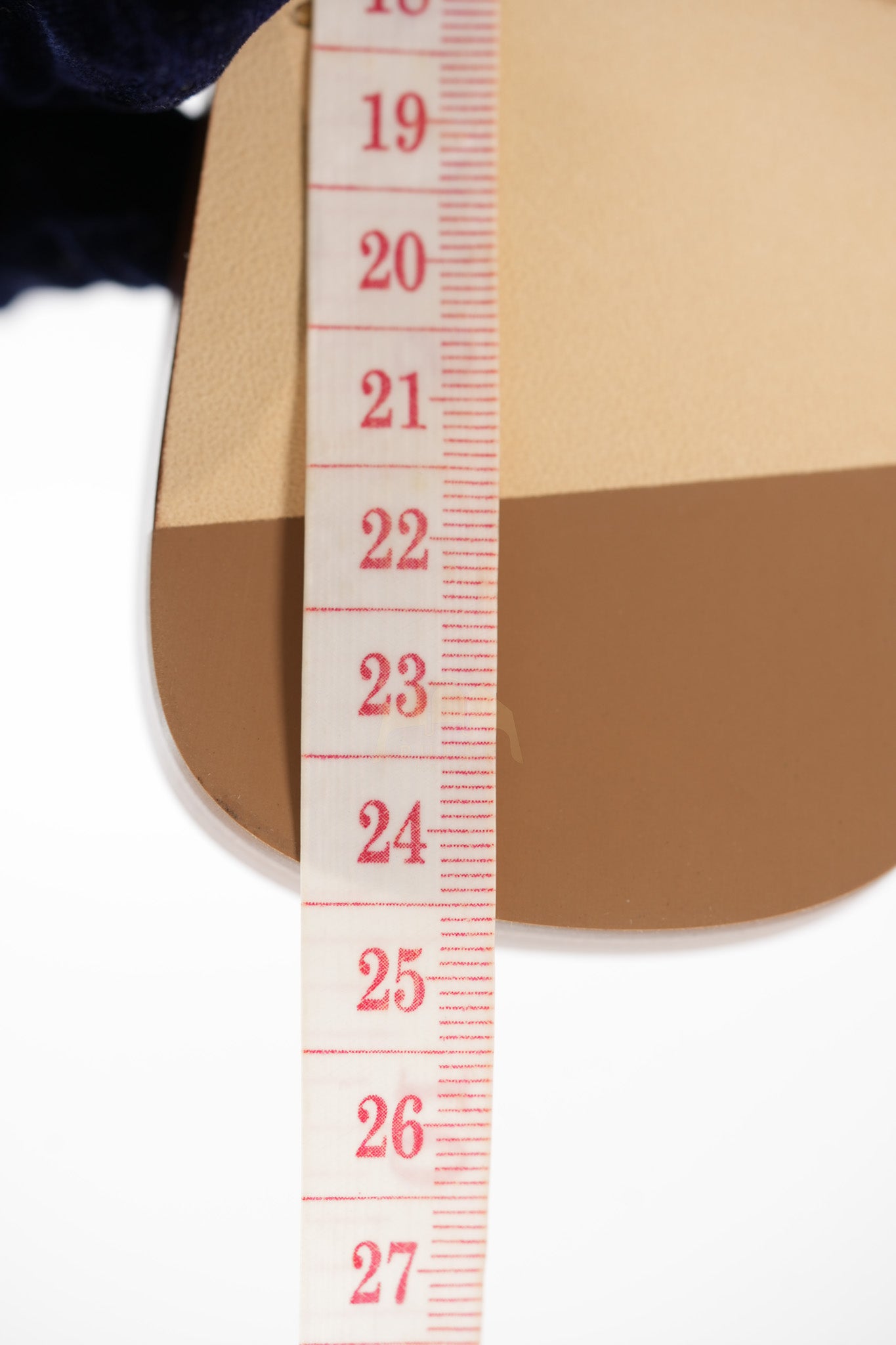 Oran in Gold Box Calfskin Leather Size 37 | Purse Maison Luxury Bags Shop