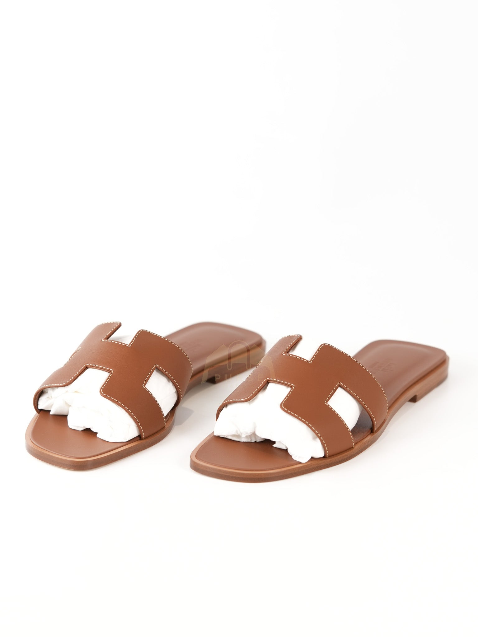 Oran in Gold Box Calfskin Leather Size 37 | Purse Maison Luxury Bags Shop