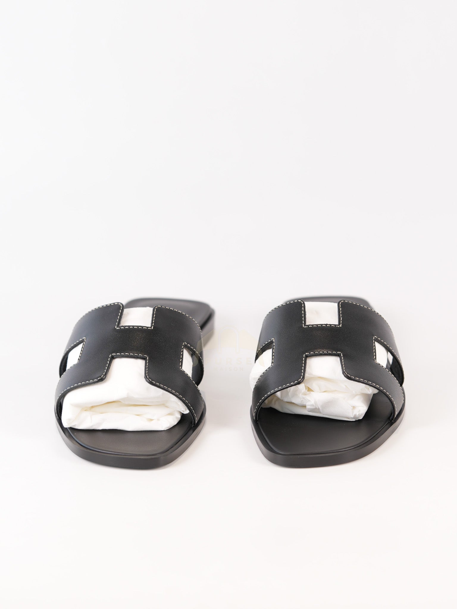 Oran in Noir/Black Box Calfskin Leather Size 37 | Purse Maison Luxury Bags Shop