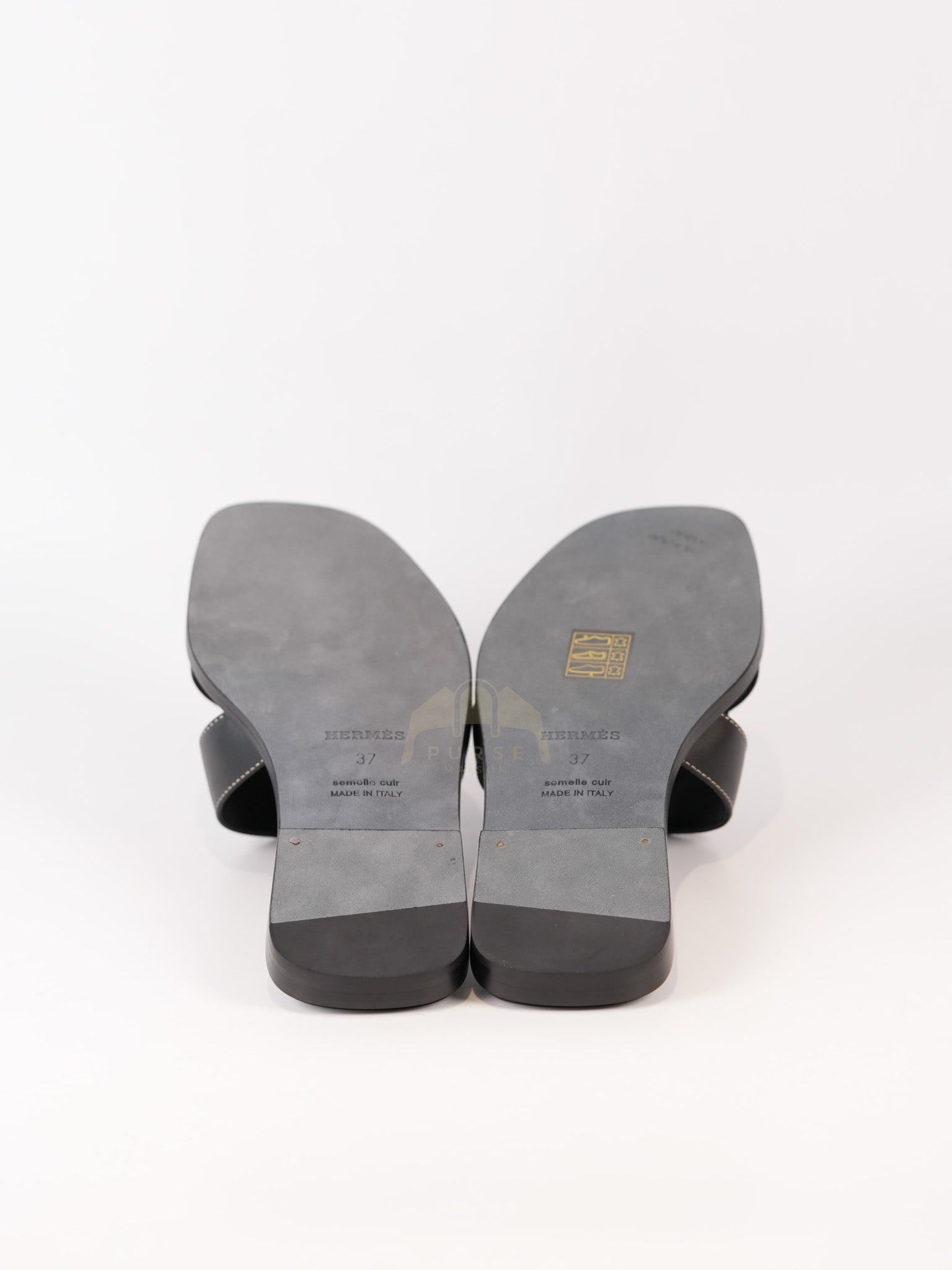 Oran in Noir/Black Box Calfskin Leather Size 37 | Purse Maison Luxury Bags Shop