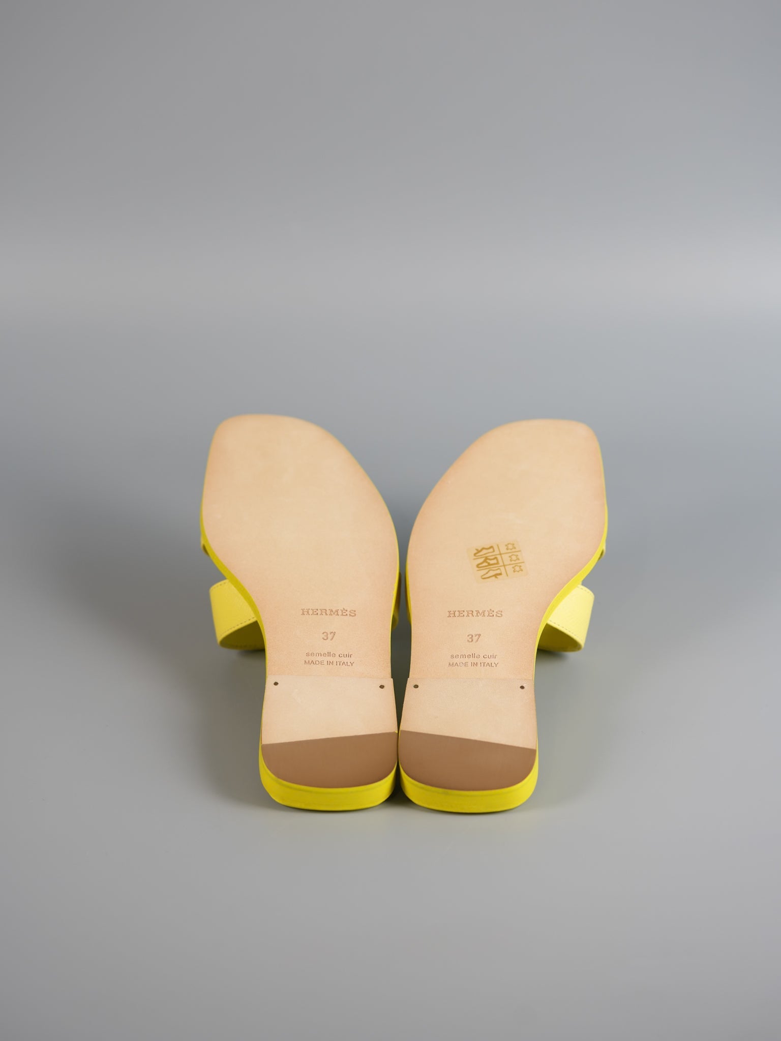 Oran Jaune Sandals Size 37 EU (24cm) | Purse Maison Luxury Bags Shop