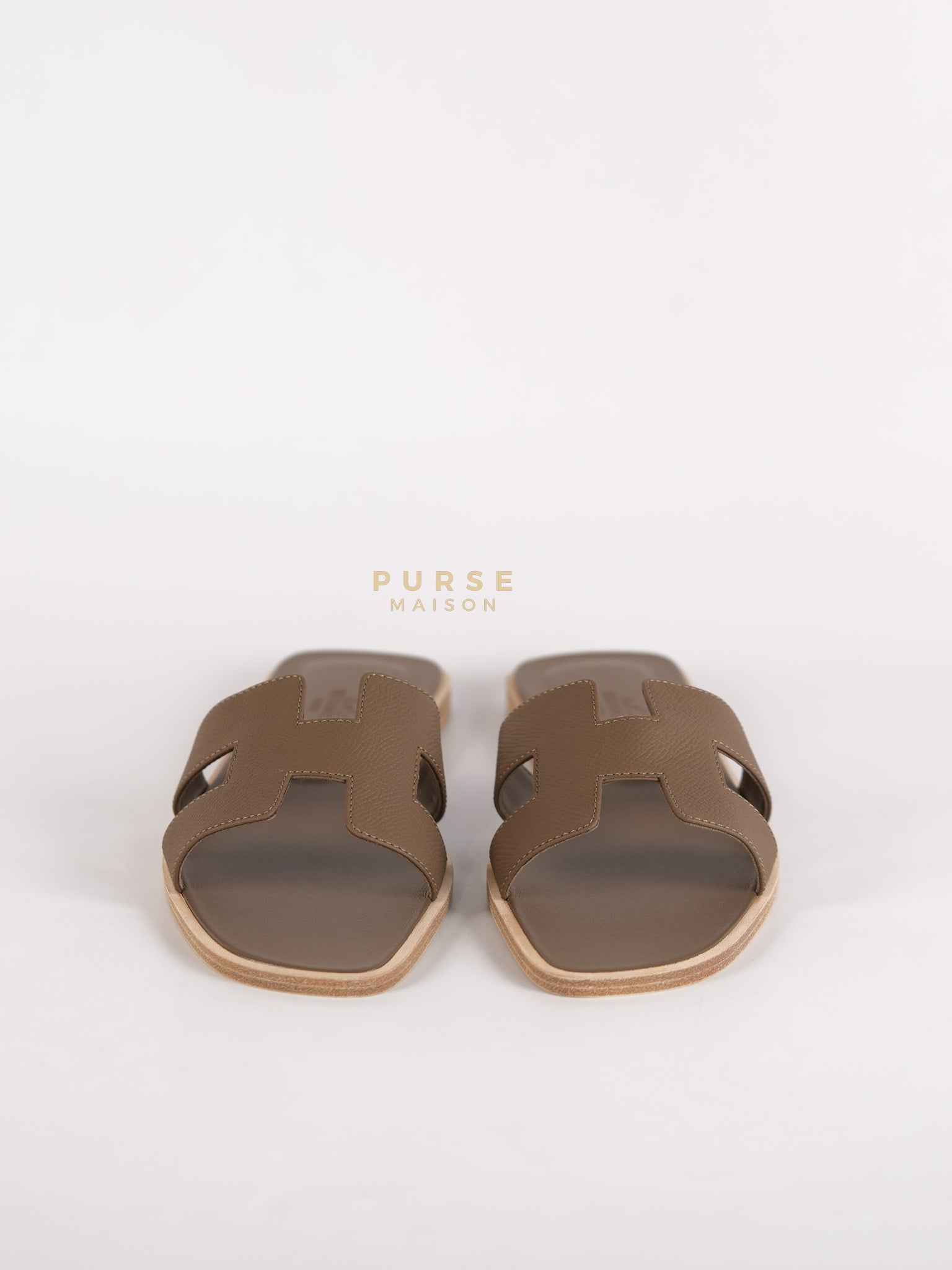 Oran Sandals in Etoupe Epsom Leather Size 38 EU (24cm) | Purse Maison Luxury Bags Shop
