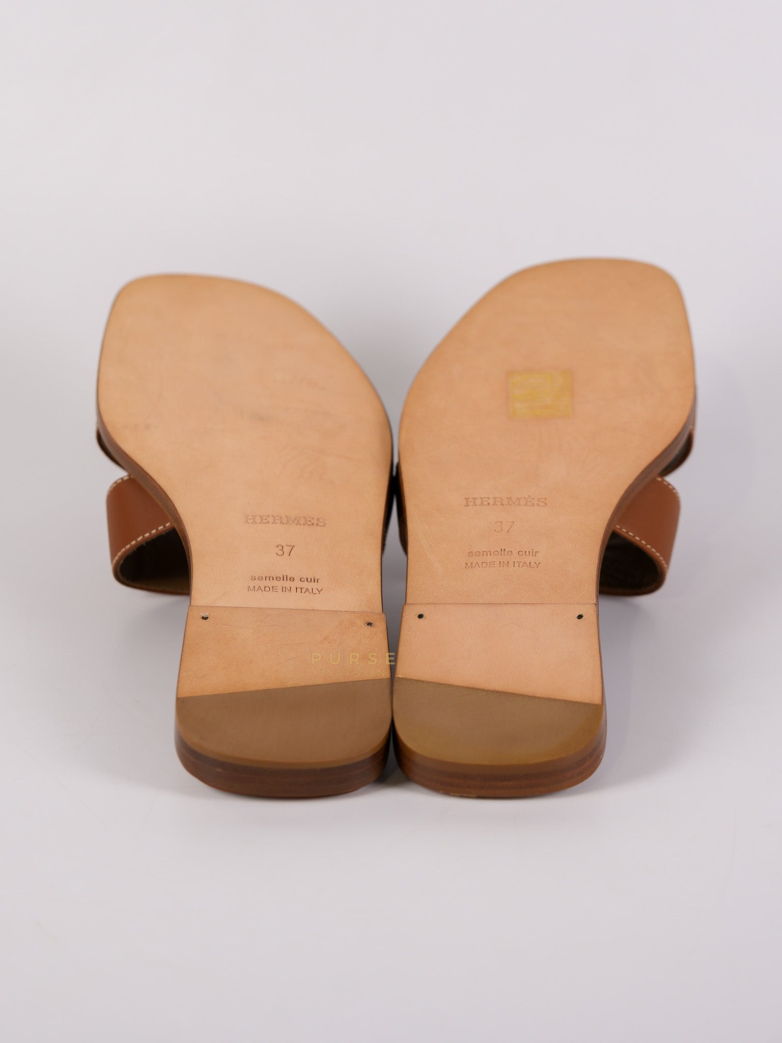 Oran Sandals in Gold 37 Eu (23 cm) | Purse Maison Luxury Bags Shop