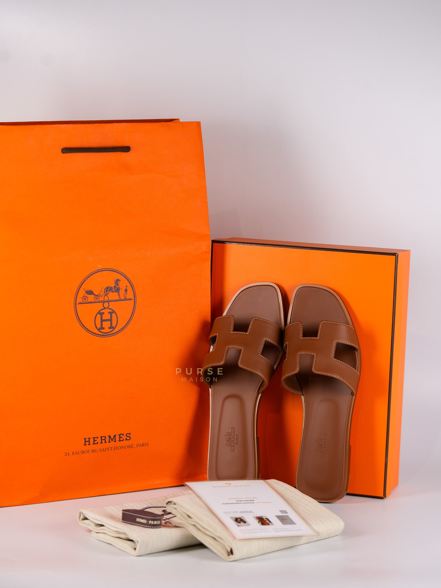 Oran Sandals in Gold Size 38.5 EU (24cm) | Purse Maison Luxury Bags Shop