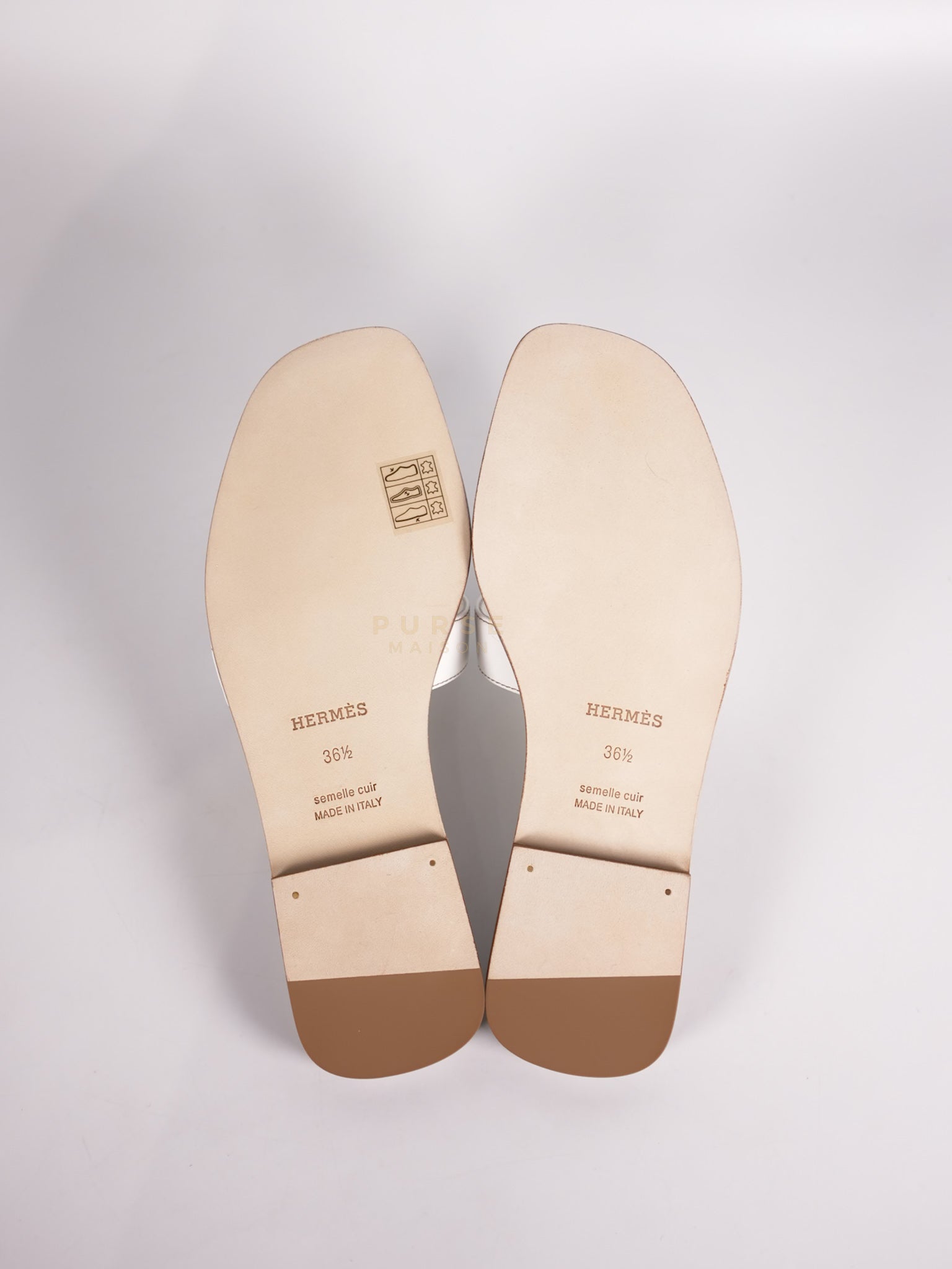 Oran White in Swift Leather Sandals Size 36.5 EU (22.5 cm) | Purse Maison Luxury Bags Shop