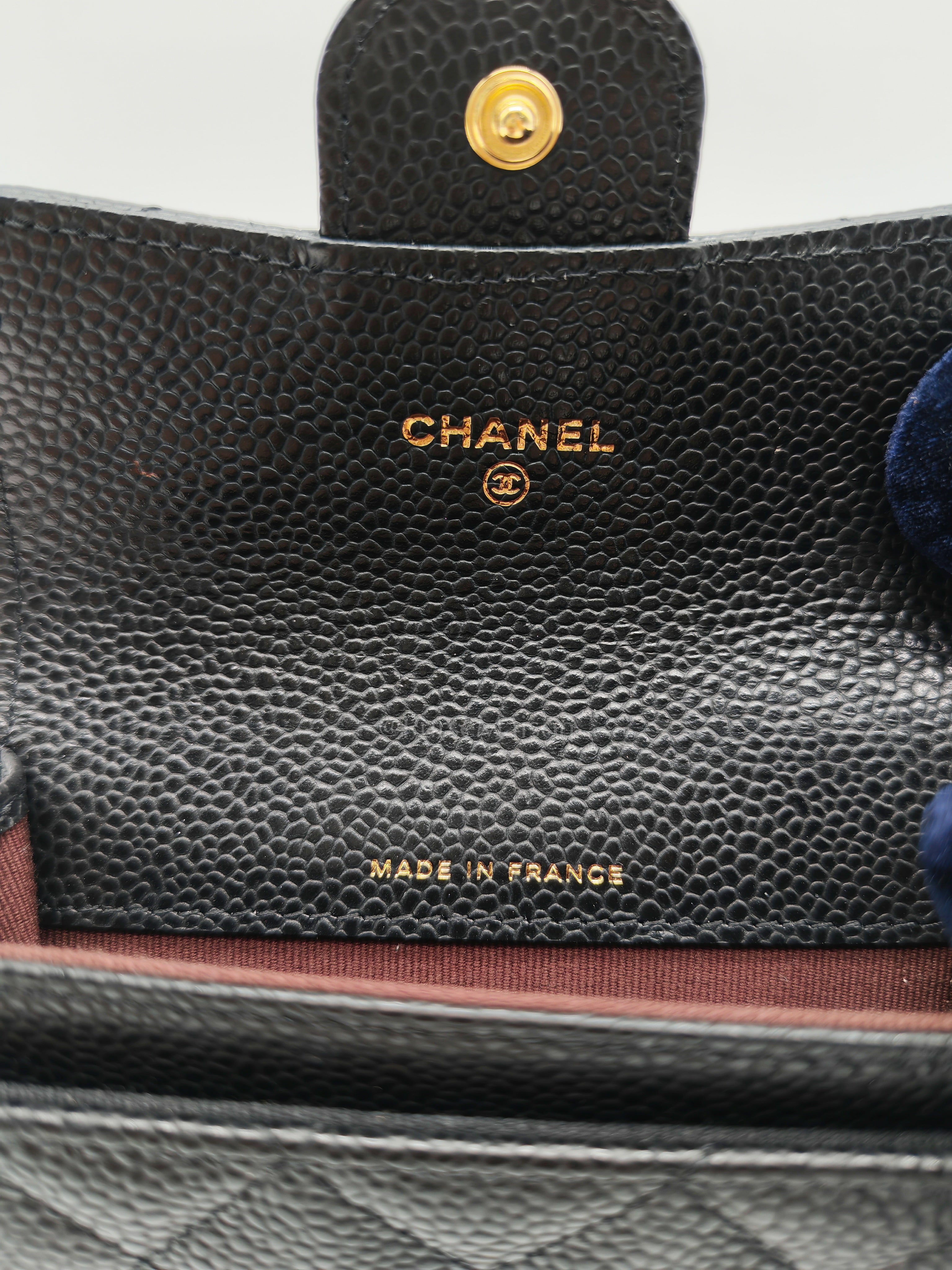 Classic Card Holder Flap Caviar Leather in Gold Hardware (Microchip)