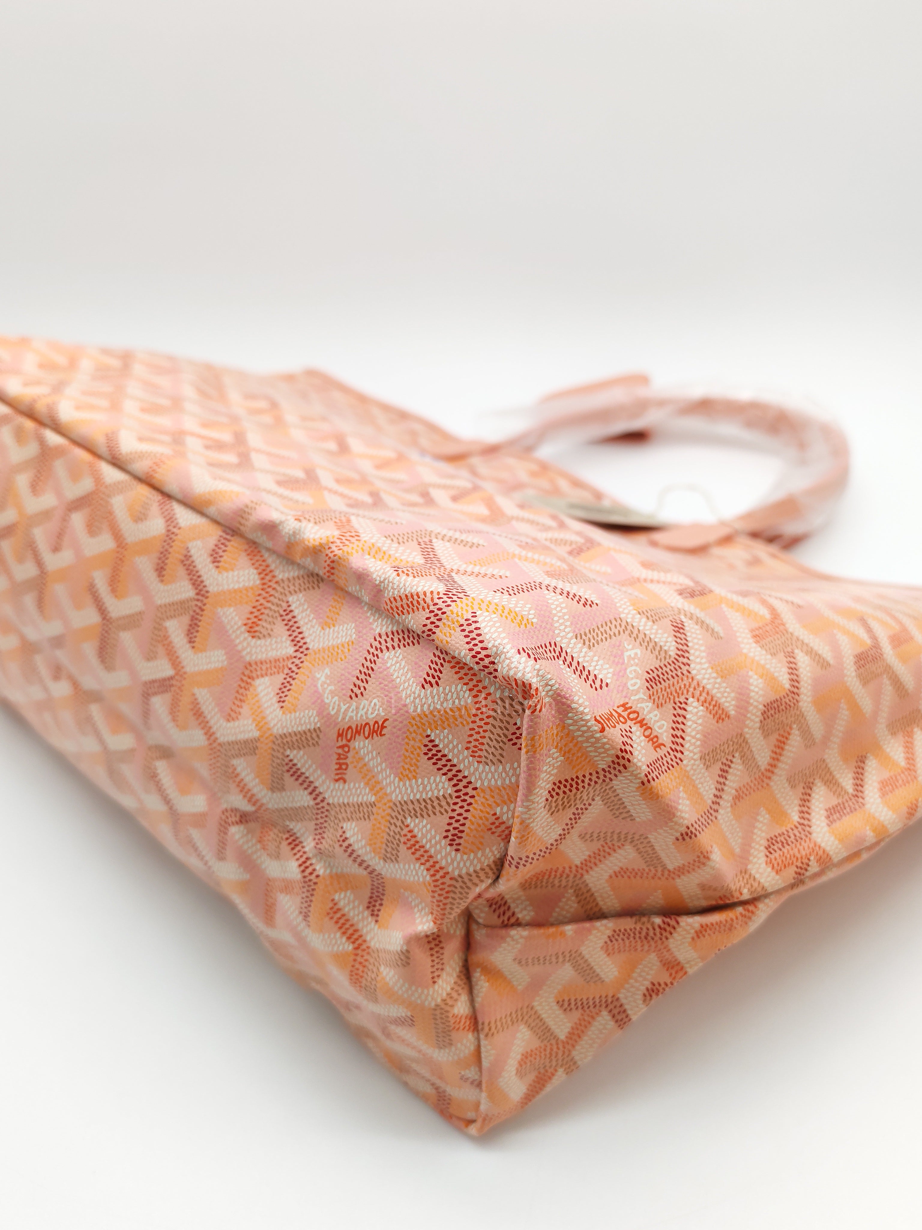Saint Louis PM Powder Pink with Croc Universel Clip Charm in Goyardine Canvas Tote Bag (Limited Edition)