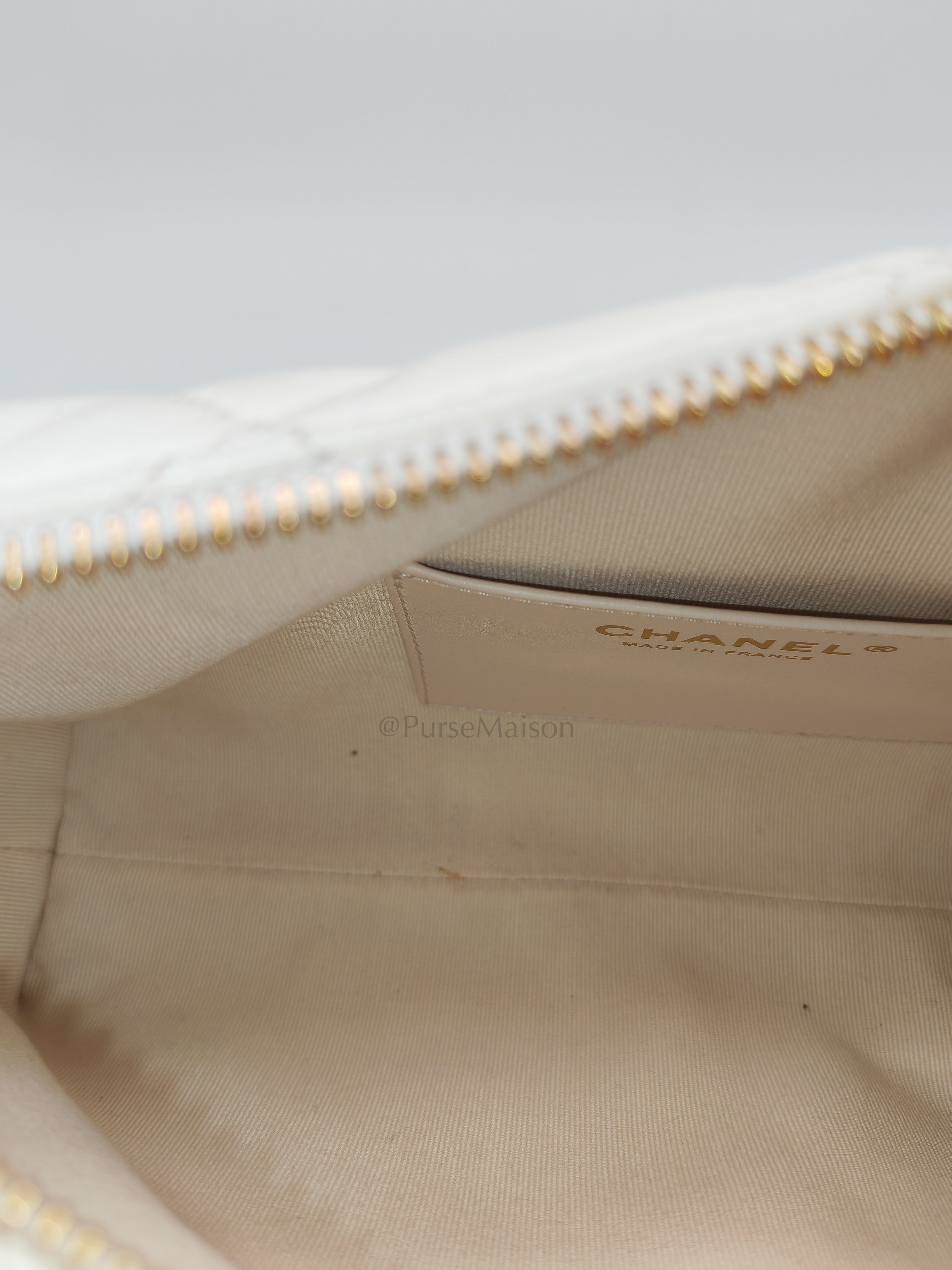 Hobo Bag in White Lambskin Leather and Aged Gold Hardware (Microchip)