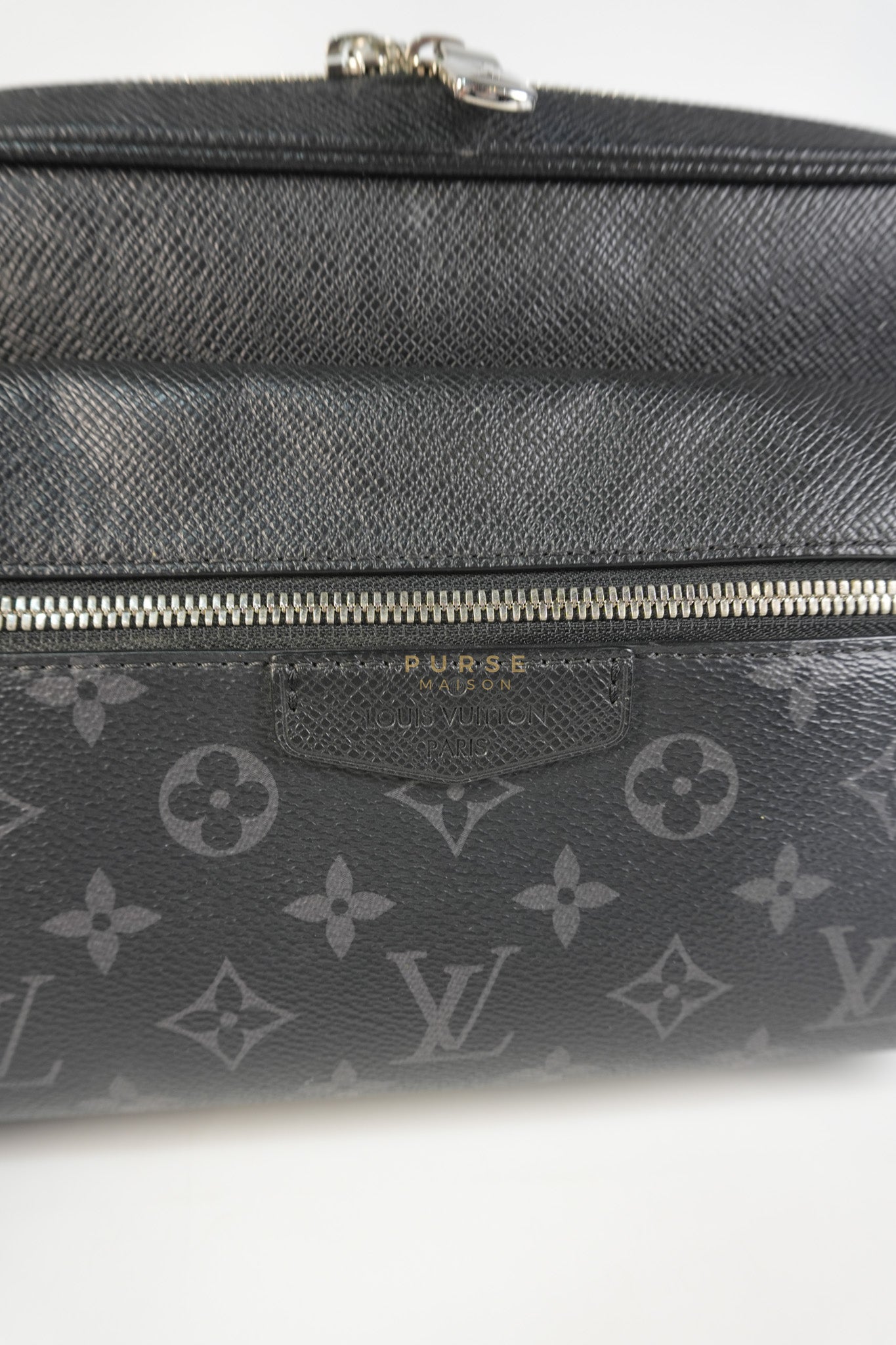 Outdoor Messenger Monogram Eclipse Taiga Black (Date code: FO4109) | Purse Maison Luxury Bags Shop